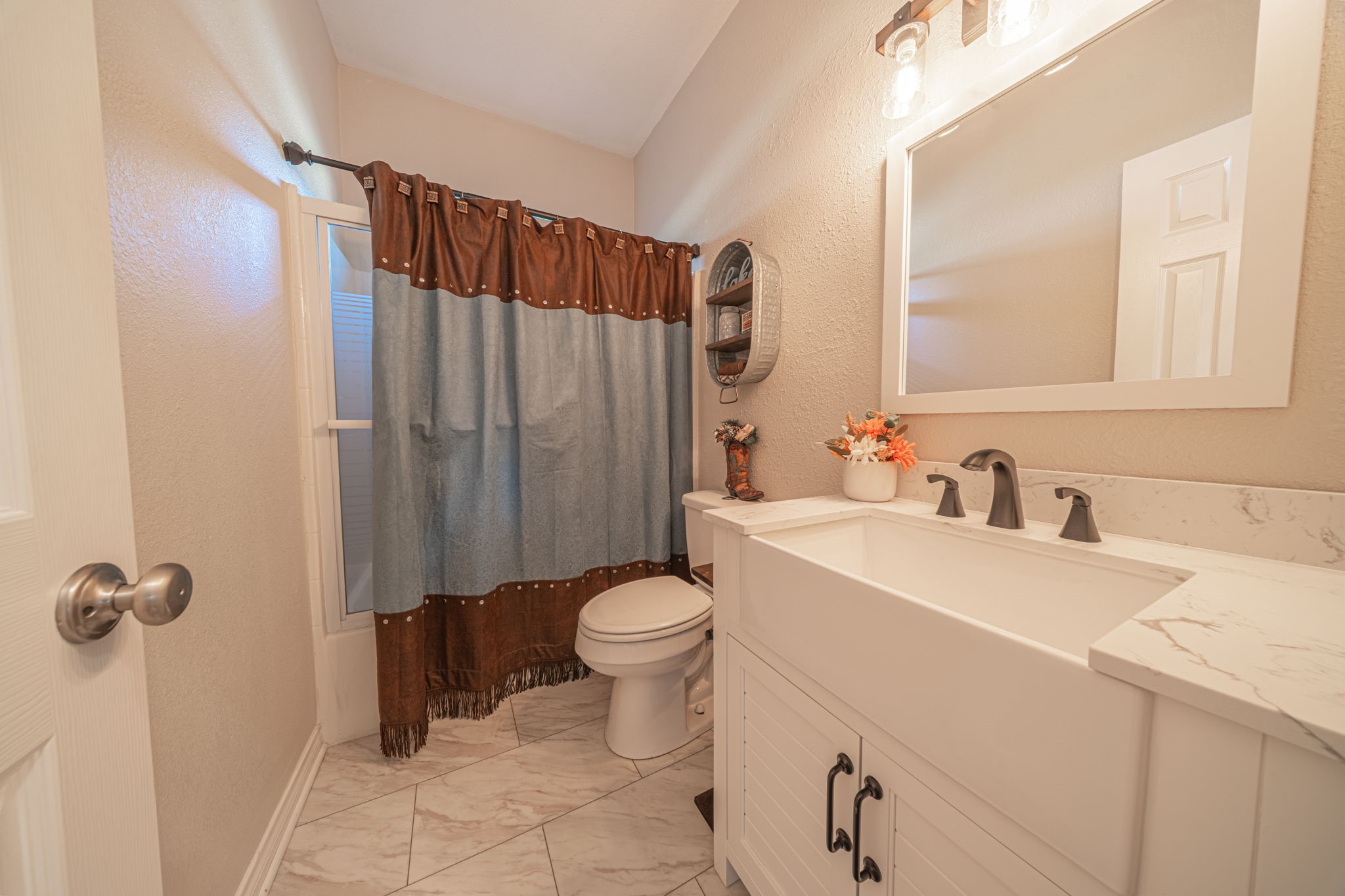 100 San Chez Drive Lake Kiowa TX 76240
