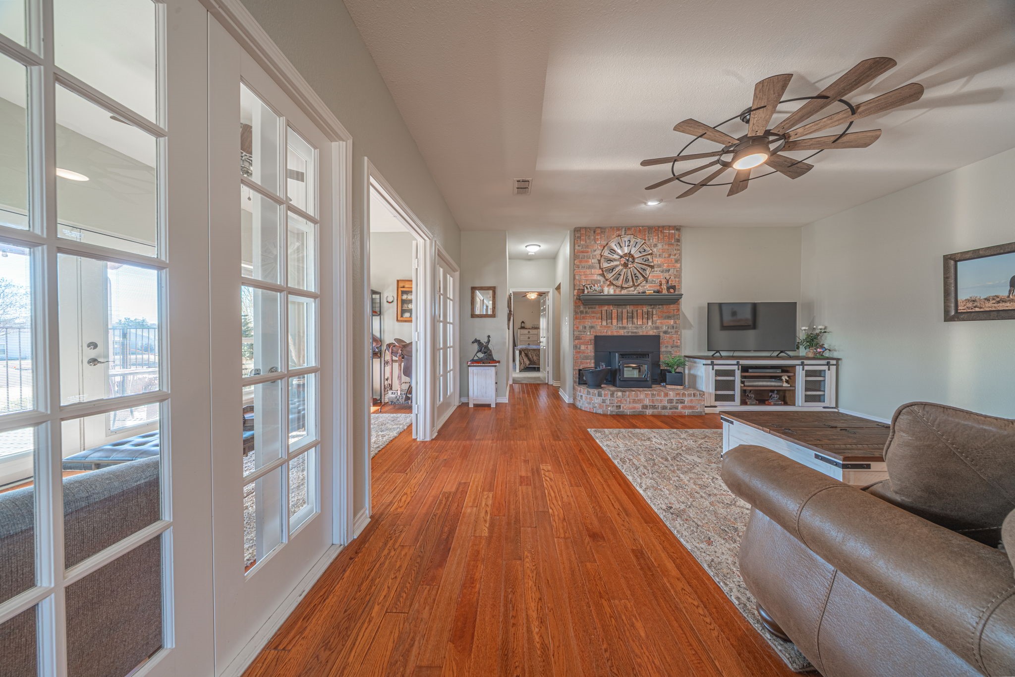 100 San Chez Drive Lake Kiowa TX 76240