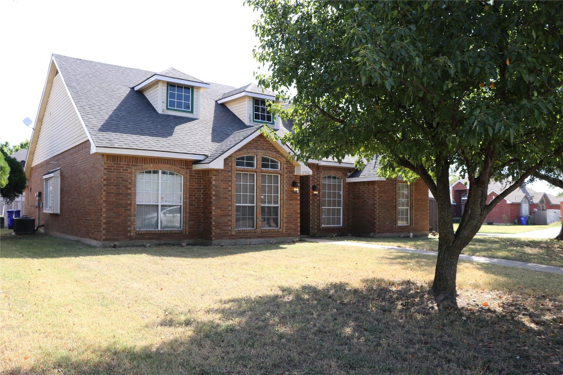 12506 Autumn Trail Balch Springs TX 75180