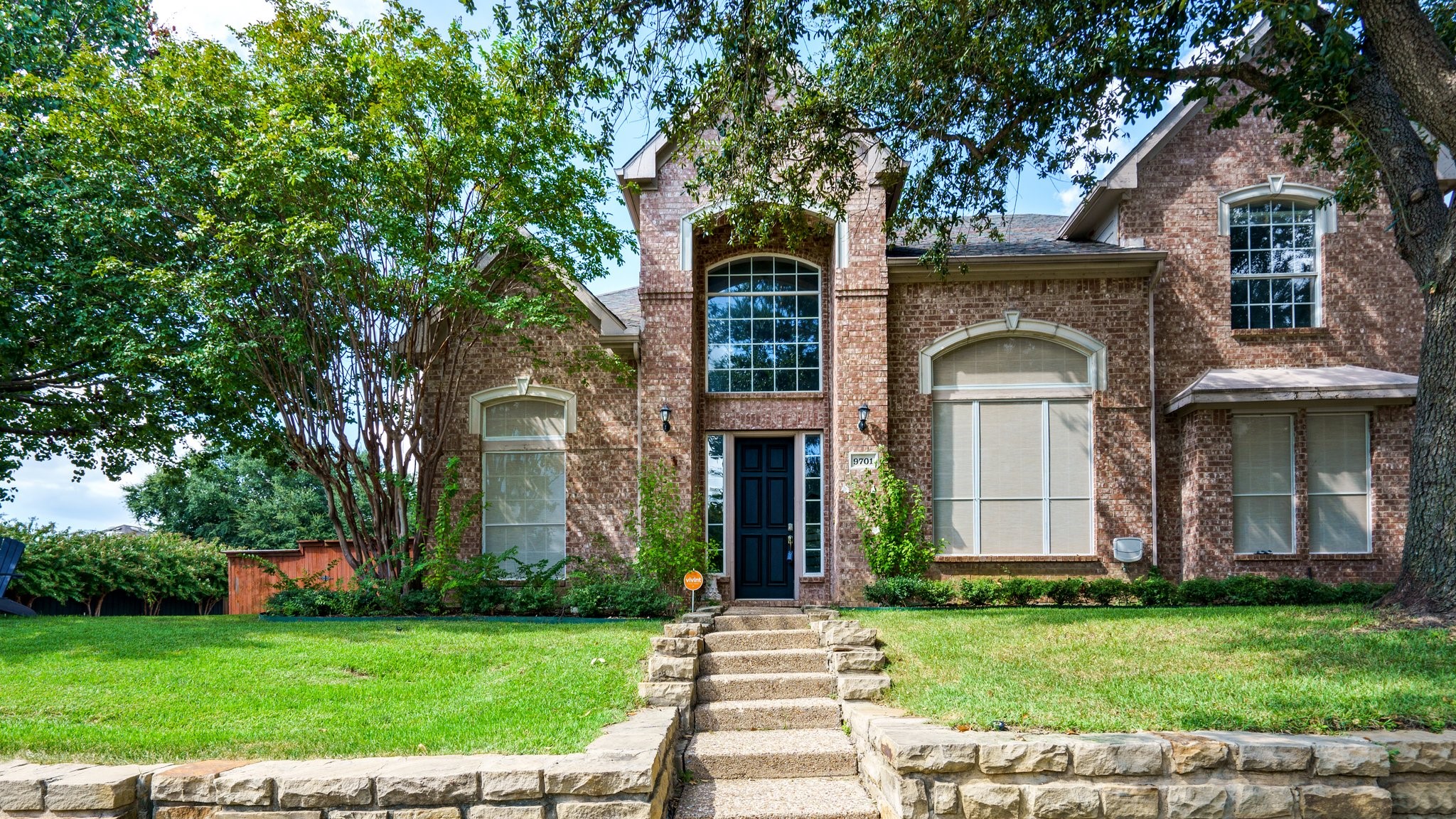 9701 Wolf Creek Drive Irving TX 75063