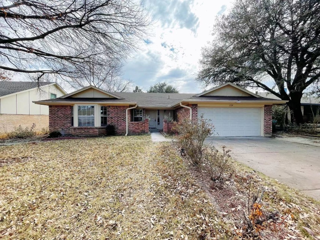 2104 Holt Road Arlington TX 76006