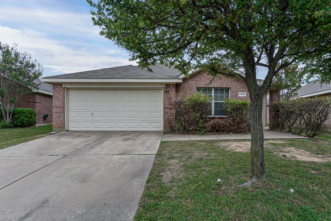 8448 Prairie Fire Drive Fort Worth TX 76131