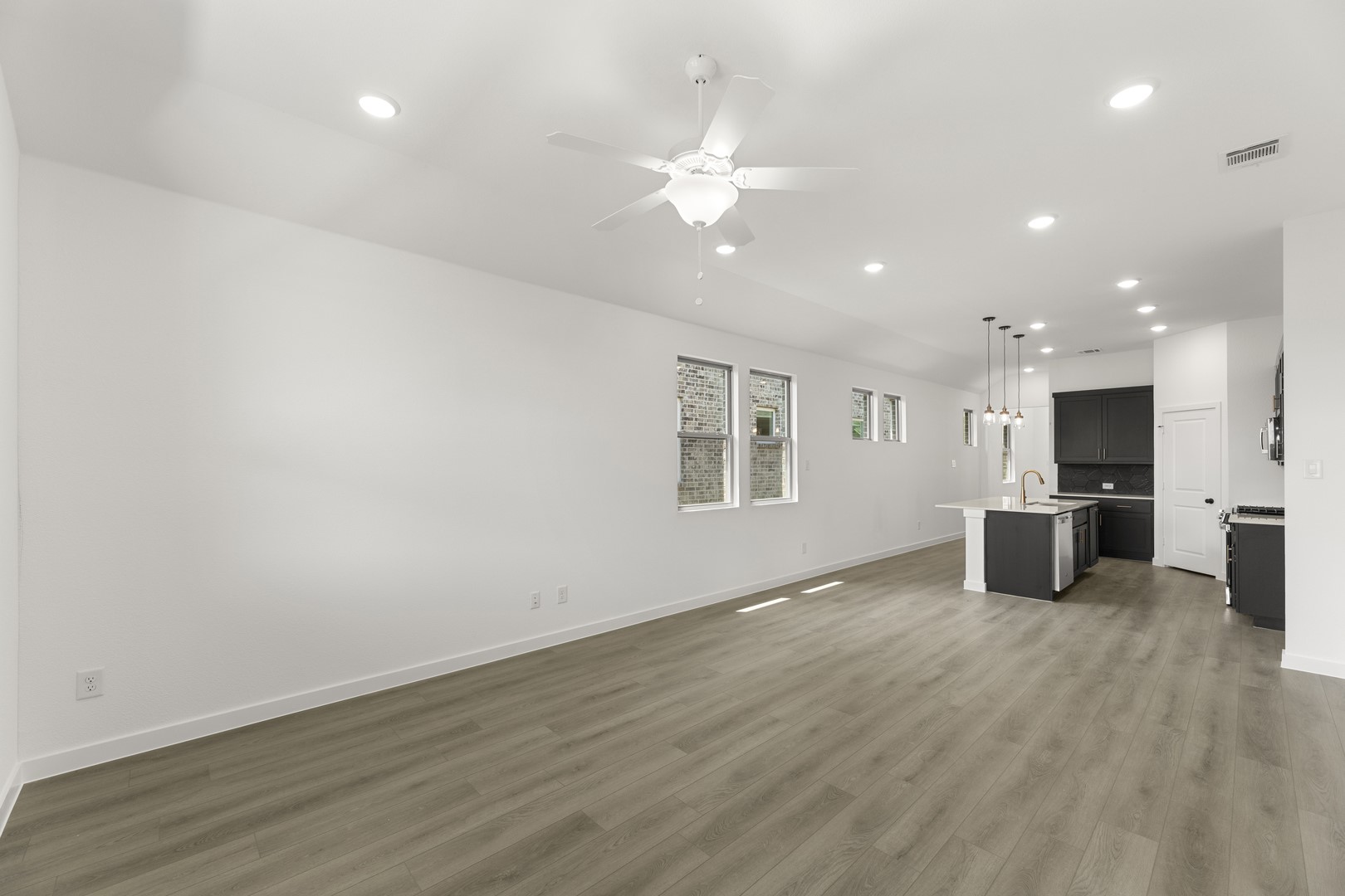 14200 Gallatin Street Pilot Point TX 76258
