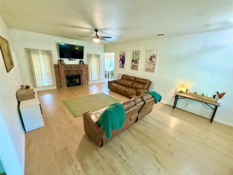 2 Broadmoor Court Bonham TX 75418