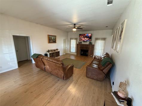 2 Broadmoor Court Bonham TX 75418