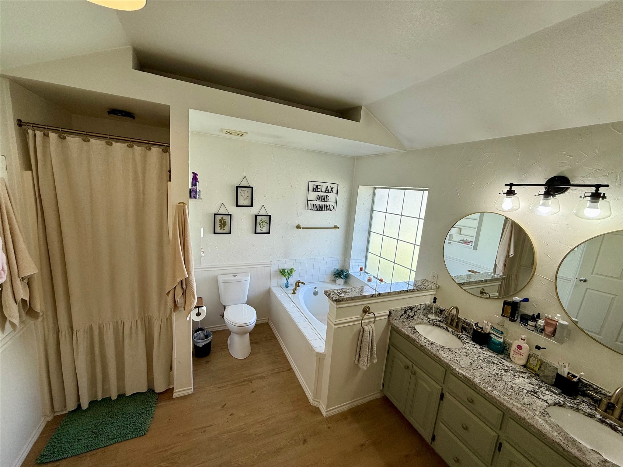 2 Broadmoor Court Bonham TX 75418