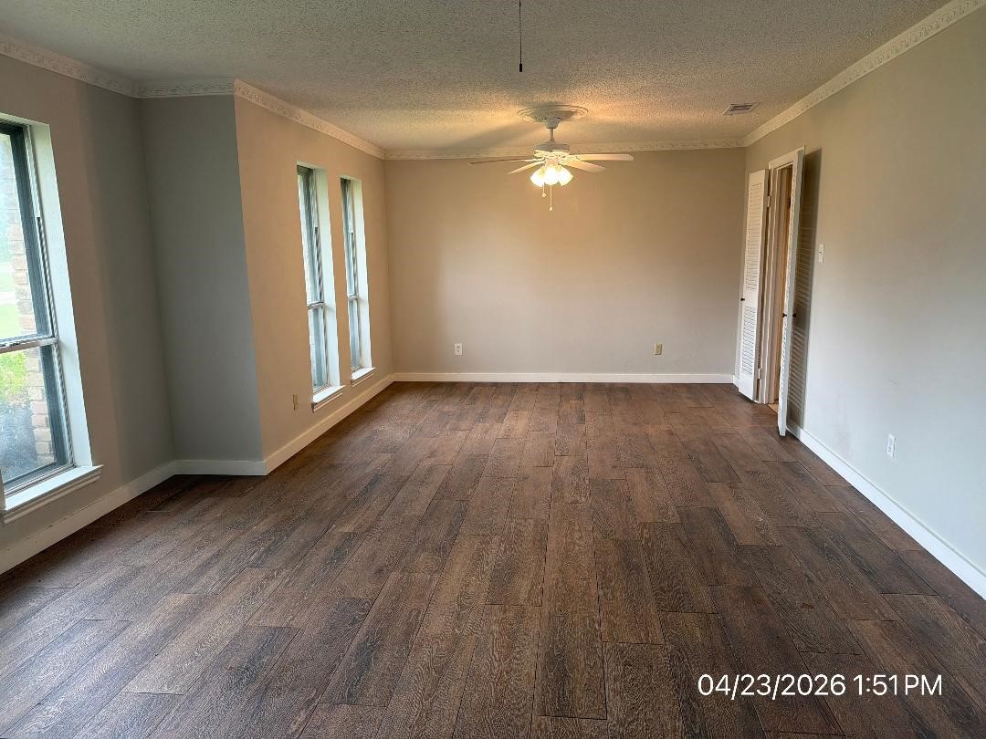 103 Red Bud Court Oak Leaf TX 75154