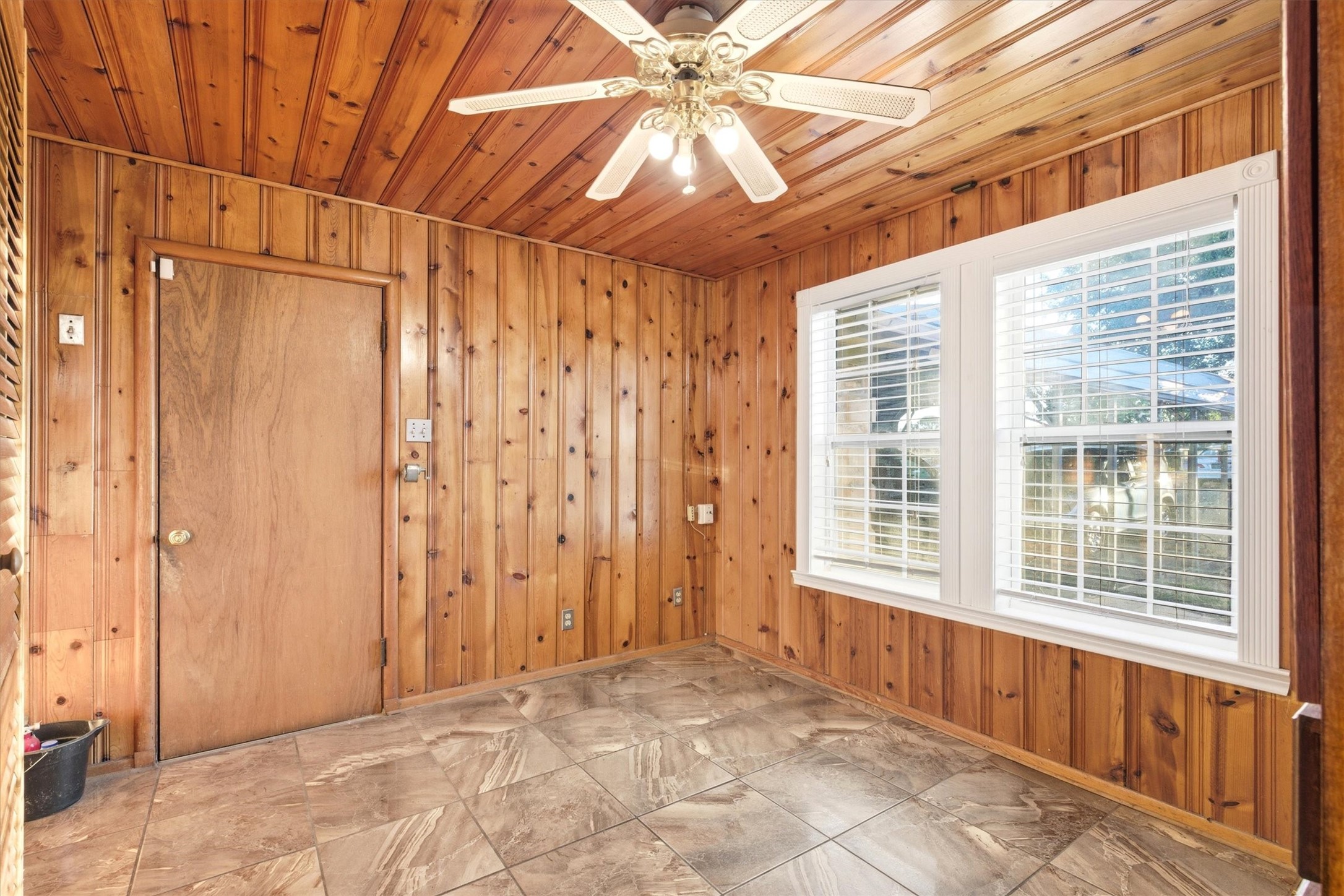 4609 Pioneer Road Balch Springs TX 75180