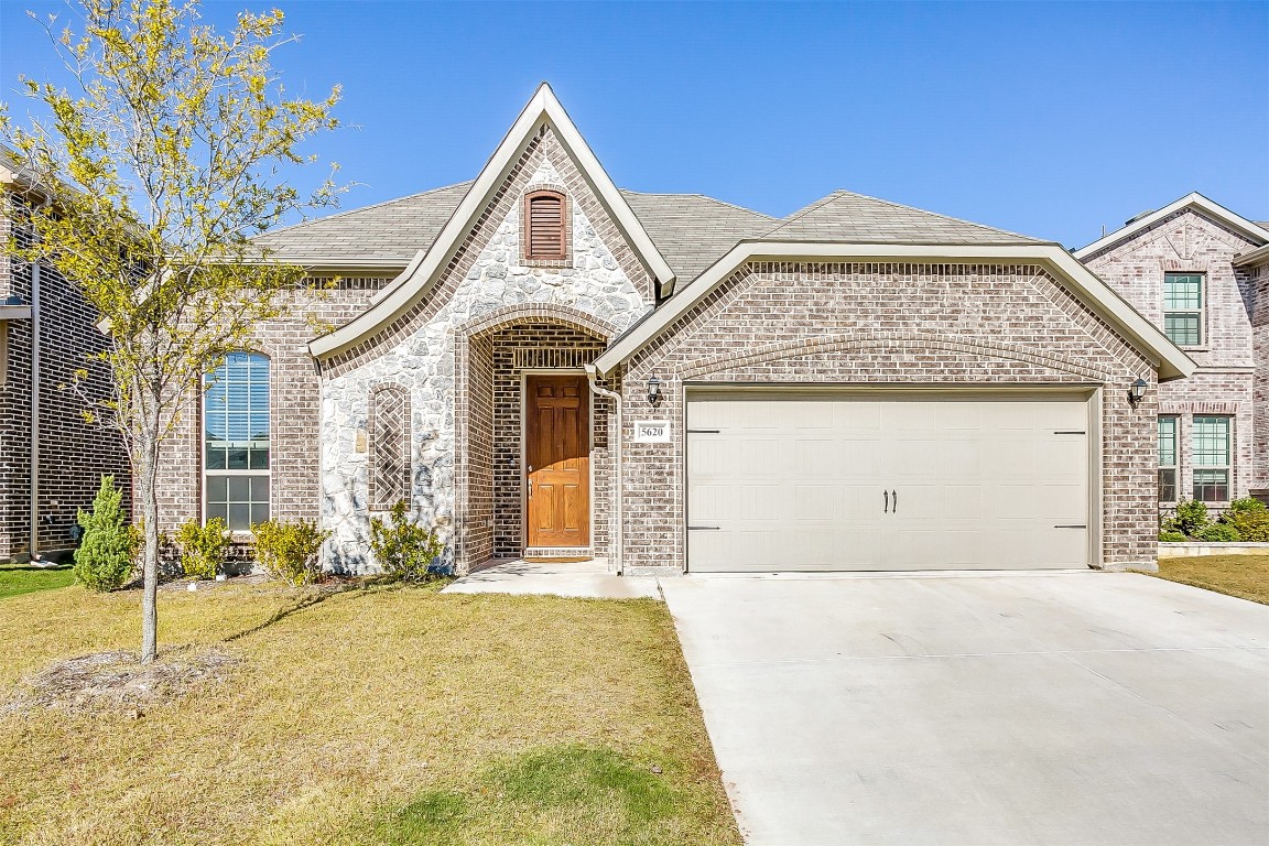 5620 Salt Springs Drive Fort Worth TX 76179