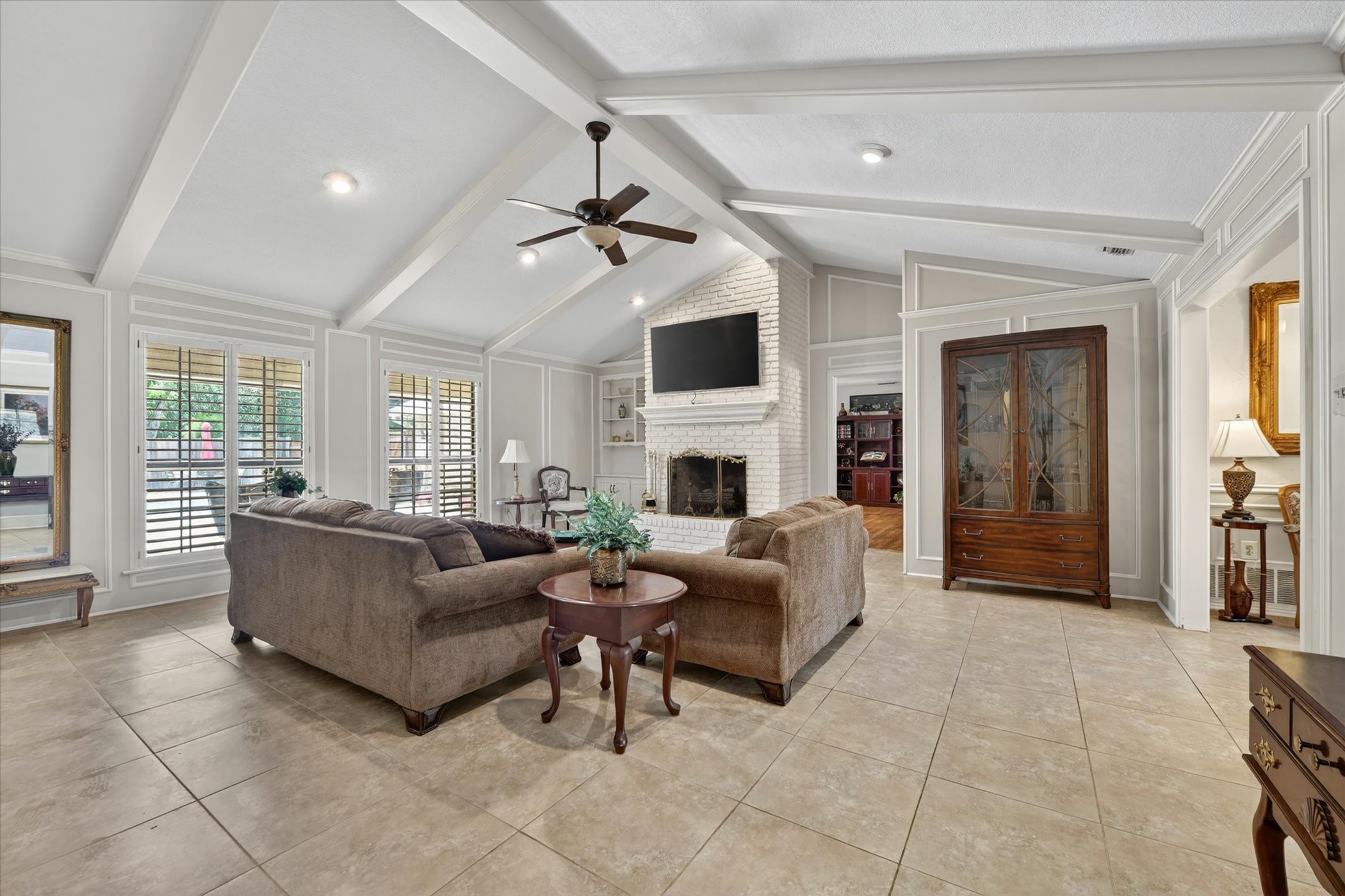 2317 Meandering Way Arlington TX 76011