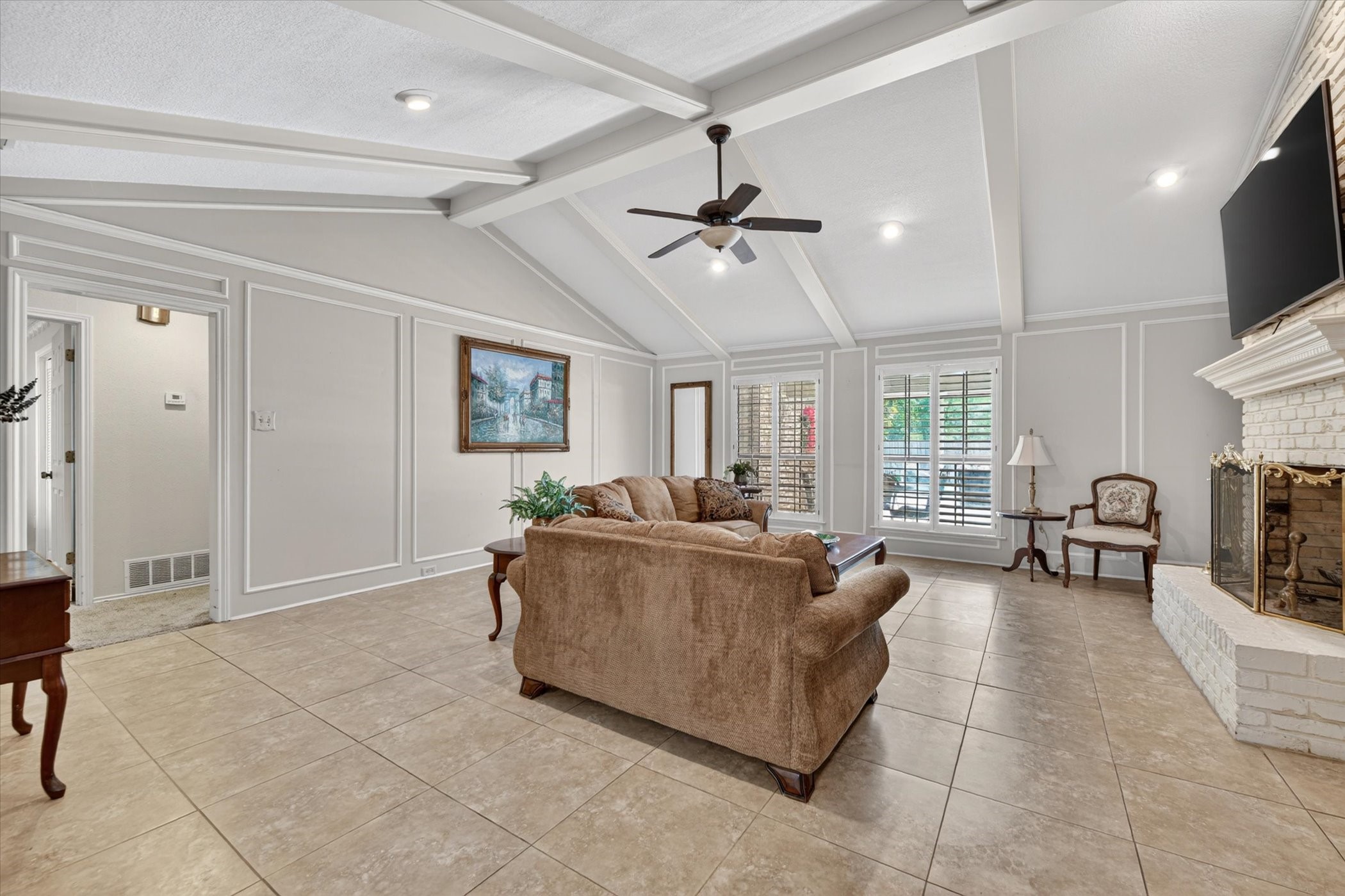 2317 Meandering Way Arlington TX 76011