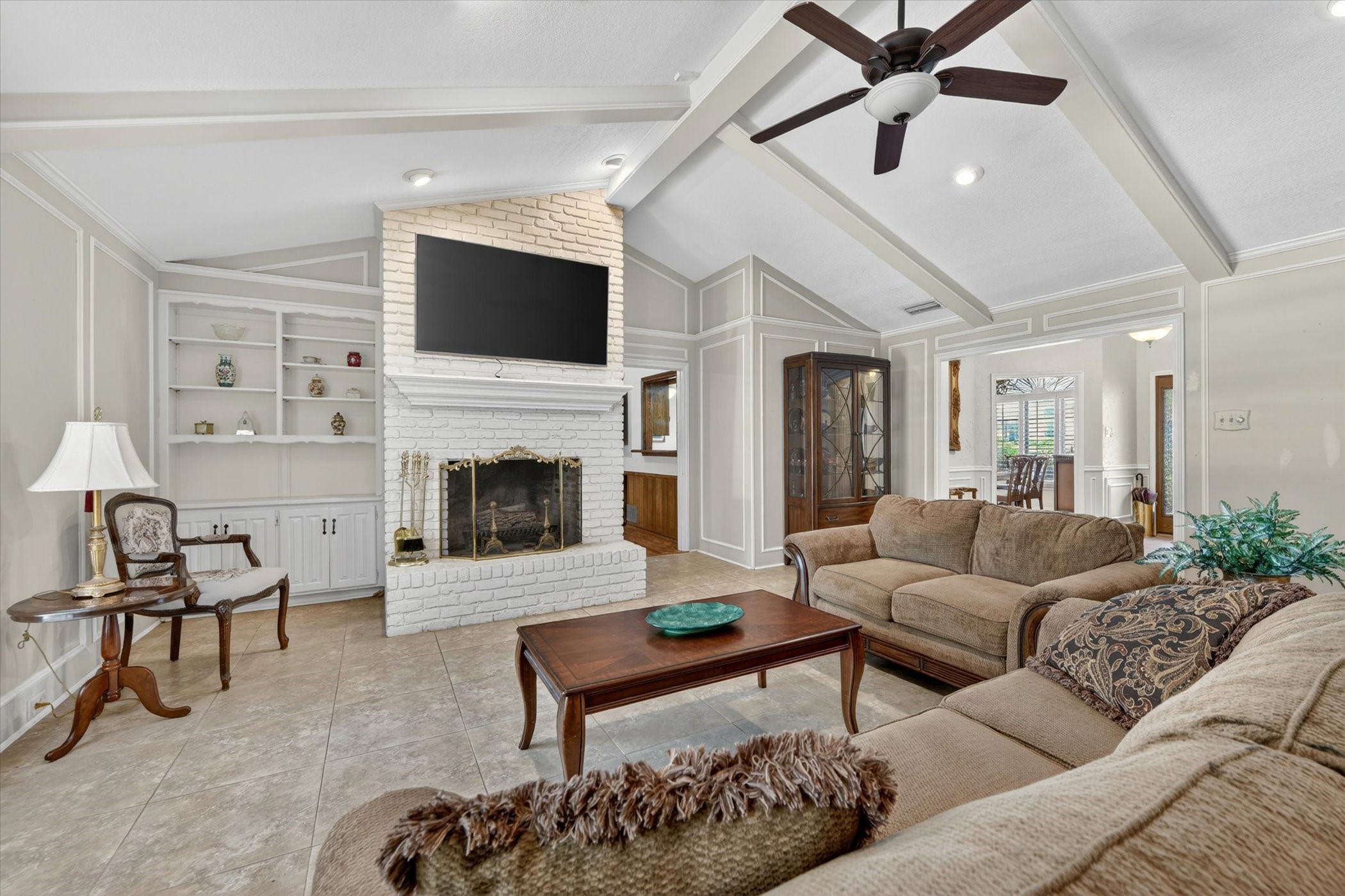 2317 Meandering Way Arlington TX 76011