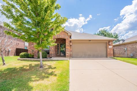 613 Swift Current Drive Crowley TX 76036