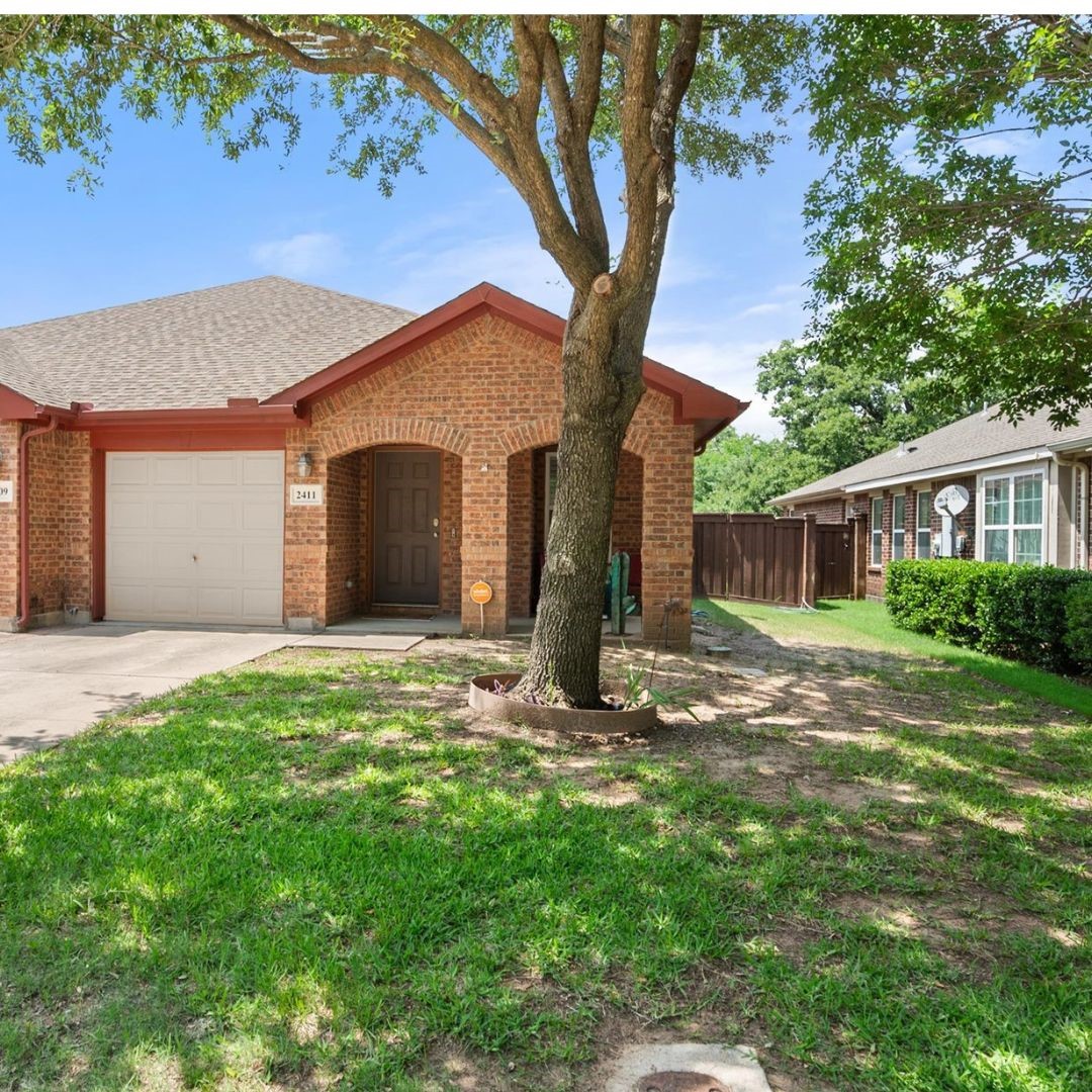 2411 Ravenwood Court Mansfield TX 76063