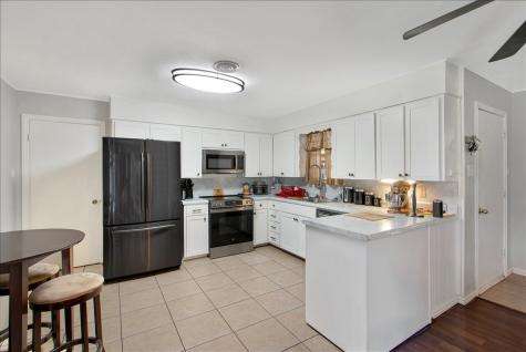 121 S Imperial Drive Denison TX 75020