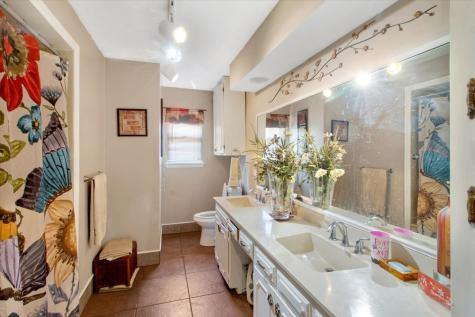 121 S Imperial Drive Denison TX 75020