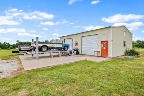 343 Meadow Lark Lane Bowie TX 76230