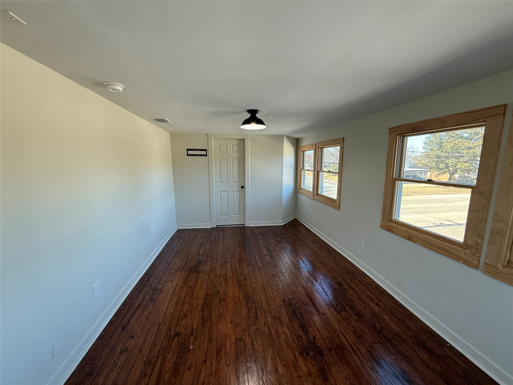 202 Throckmorton Street Weatherford TX 76086