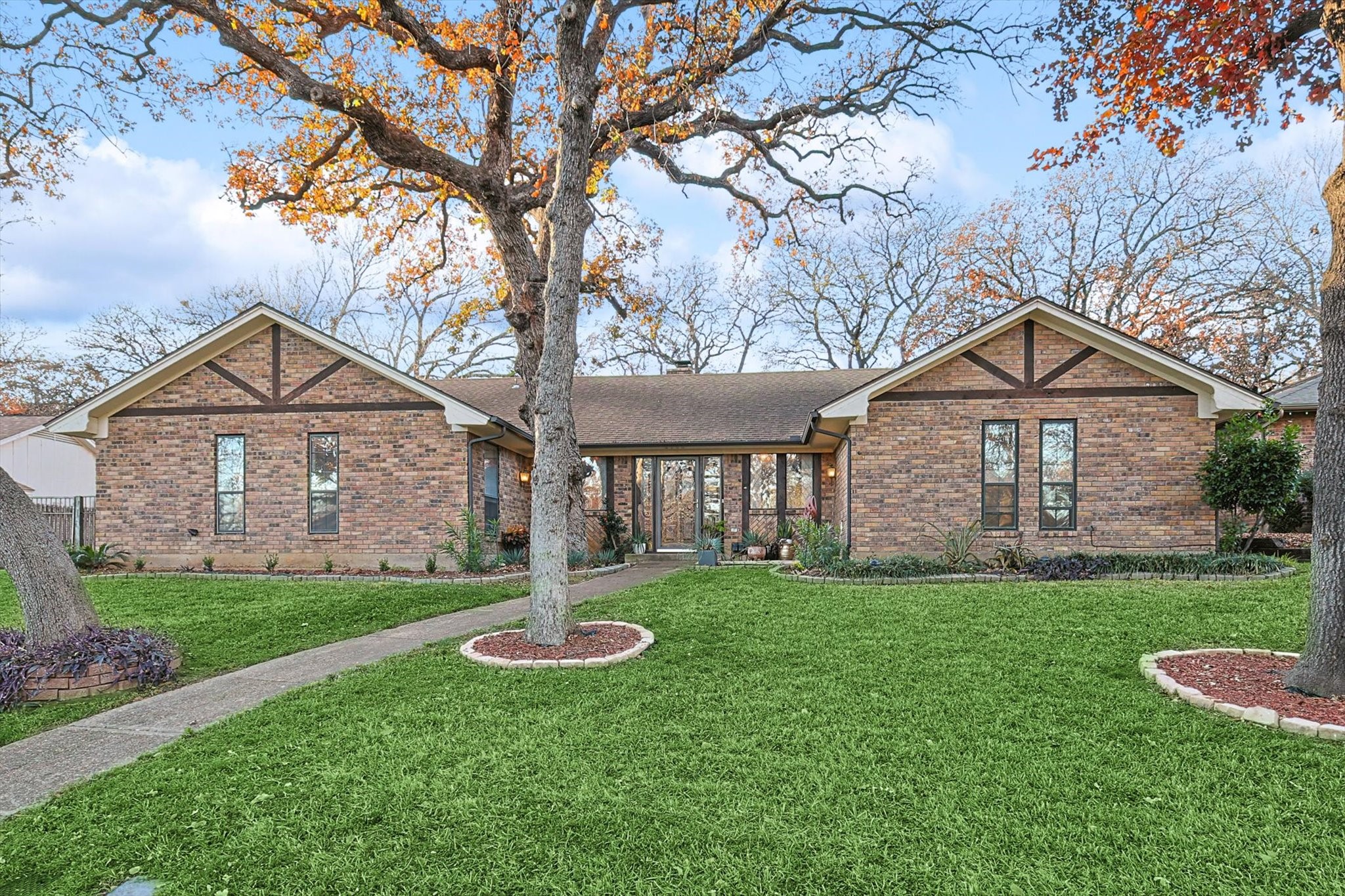 2706 Butler Drive Arlington TX 76012