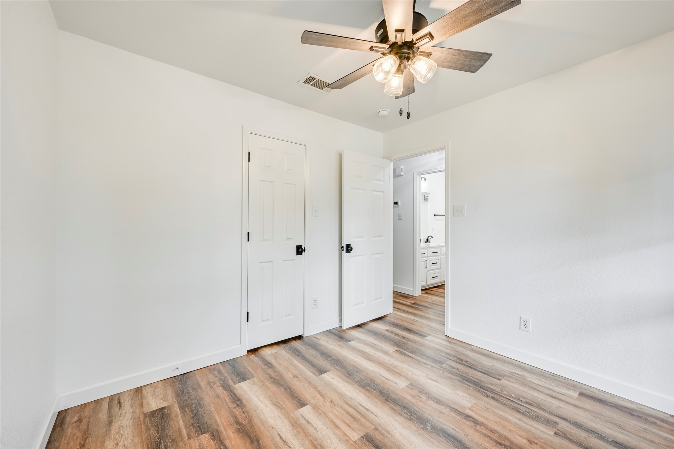 705 Ridgehill Drive Burleson TX 76028