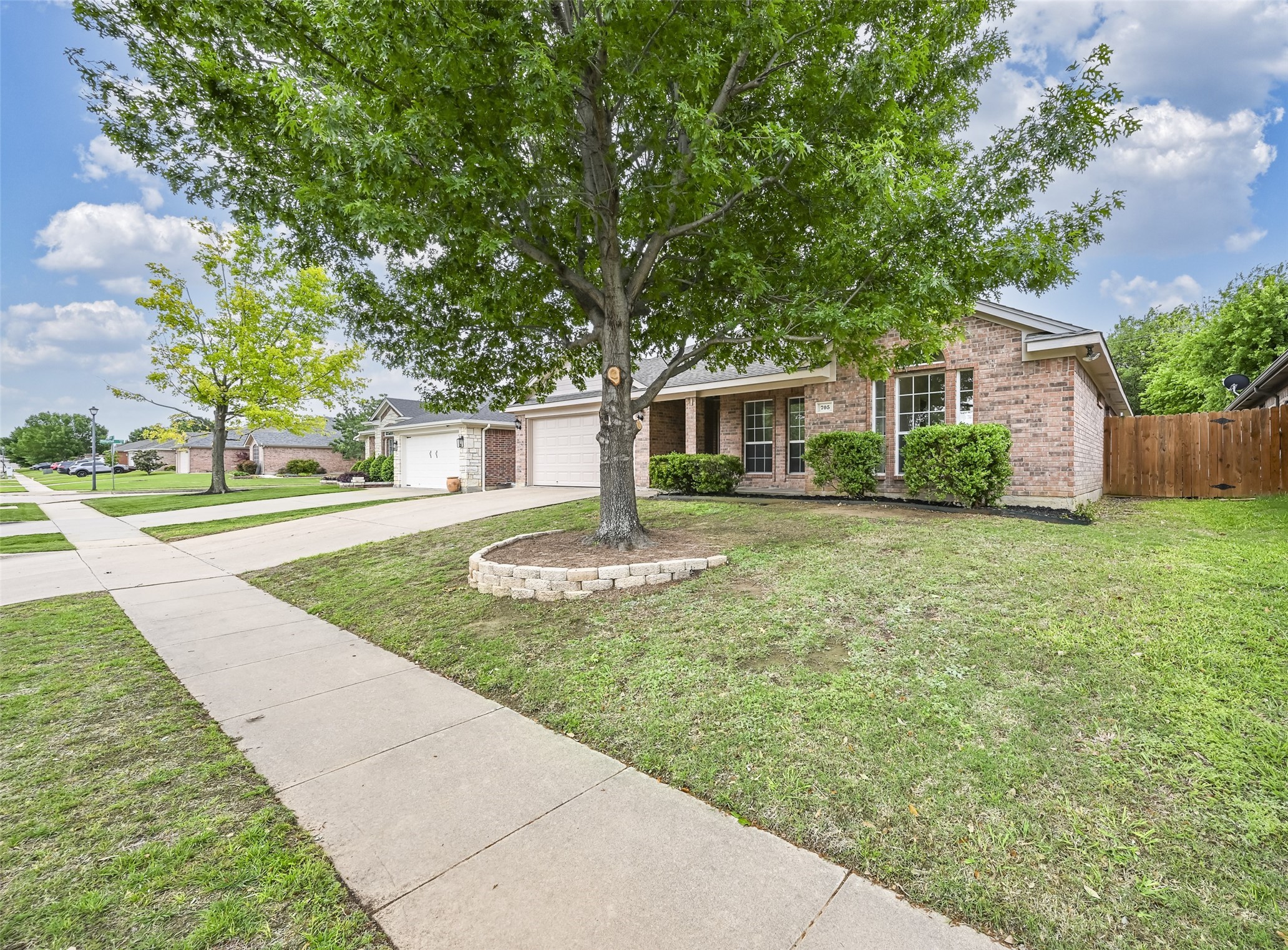 705 Ridgehill Drive Burleson TX 76028