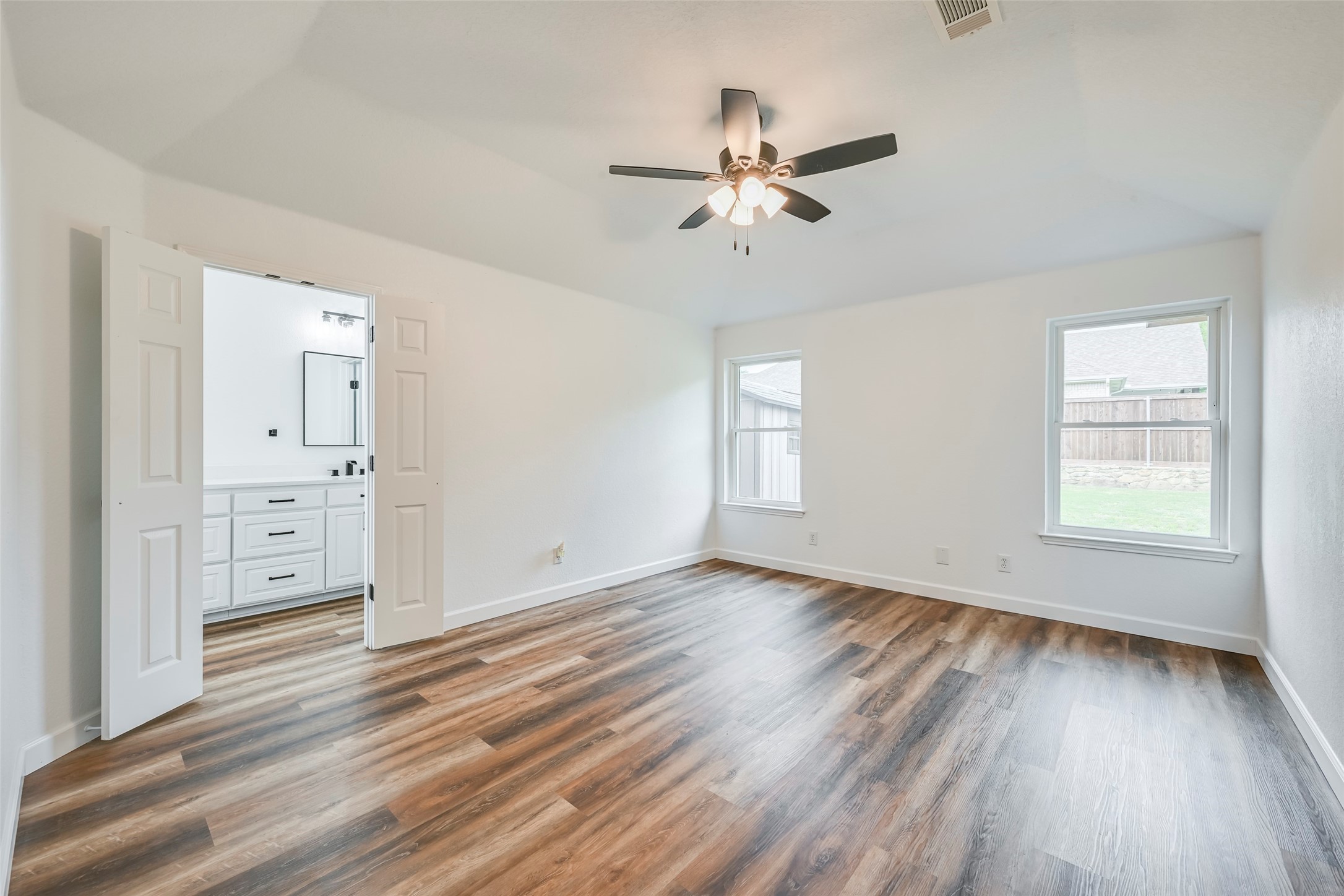 705 Ridgehill Drive Burleson TX 76028