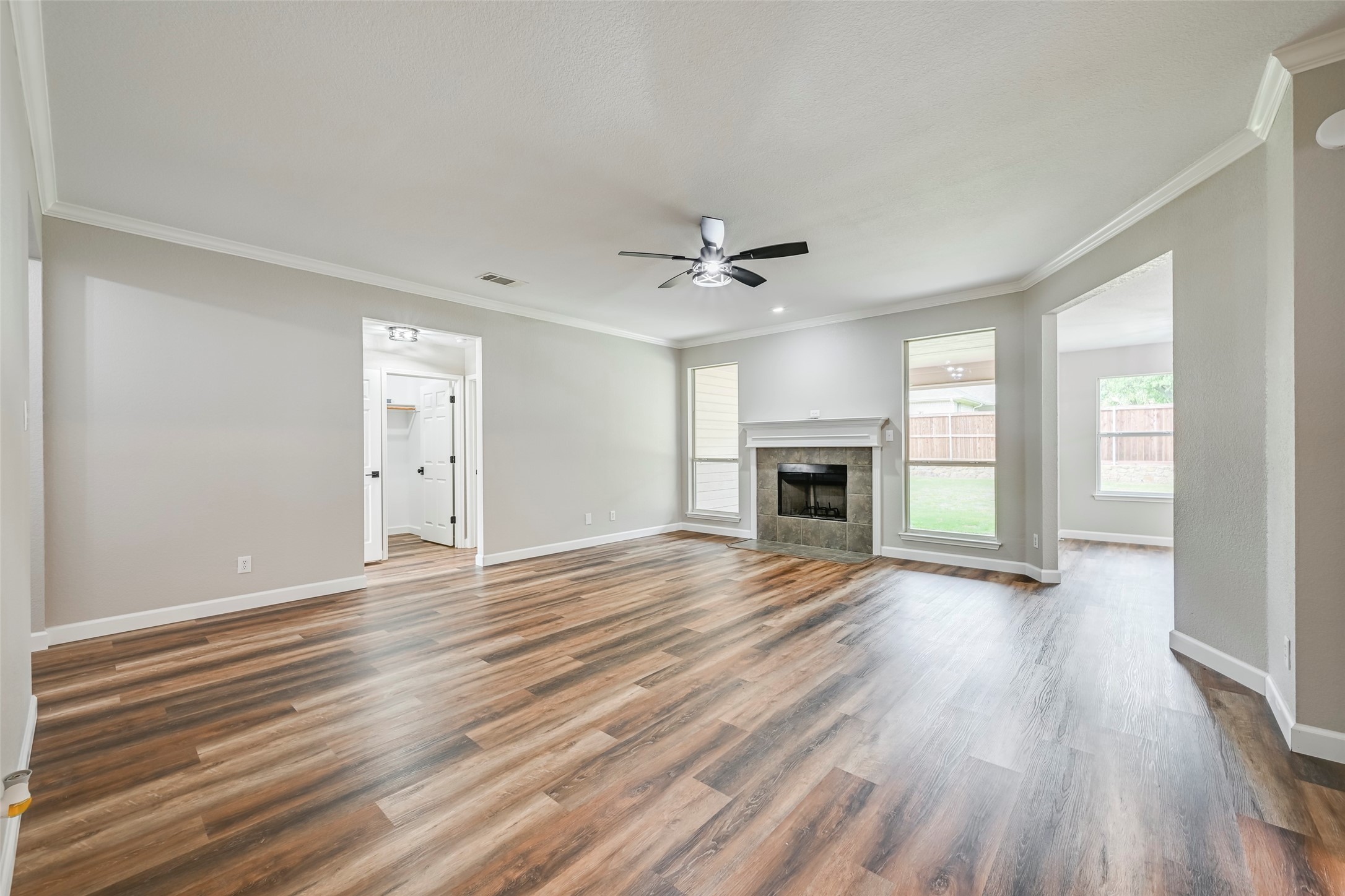 705 Ridgehill Drive Burleson TX 76028