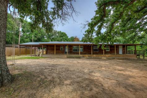 300 Rs County Road 3317 Emory TX 75440
