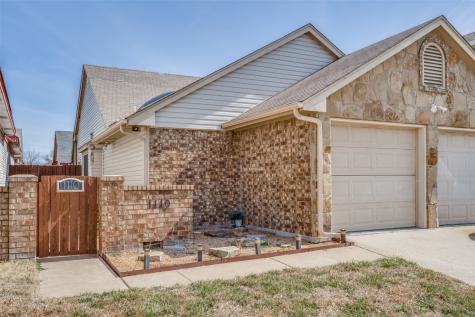 1110 Colbert Lane Duncanville TX 75137