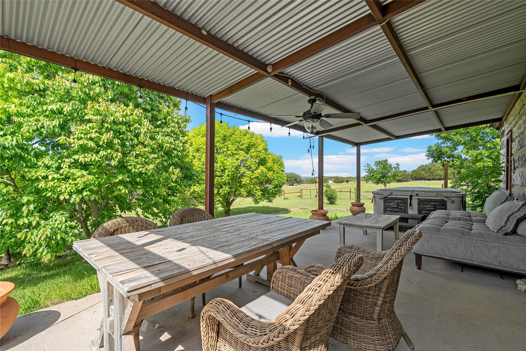 153 County Road 2139 Iredell TX 76649