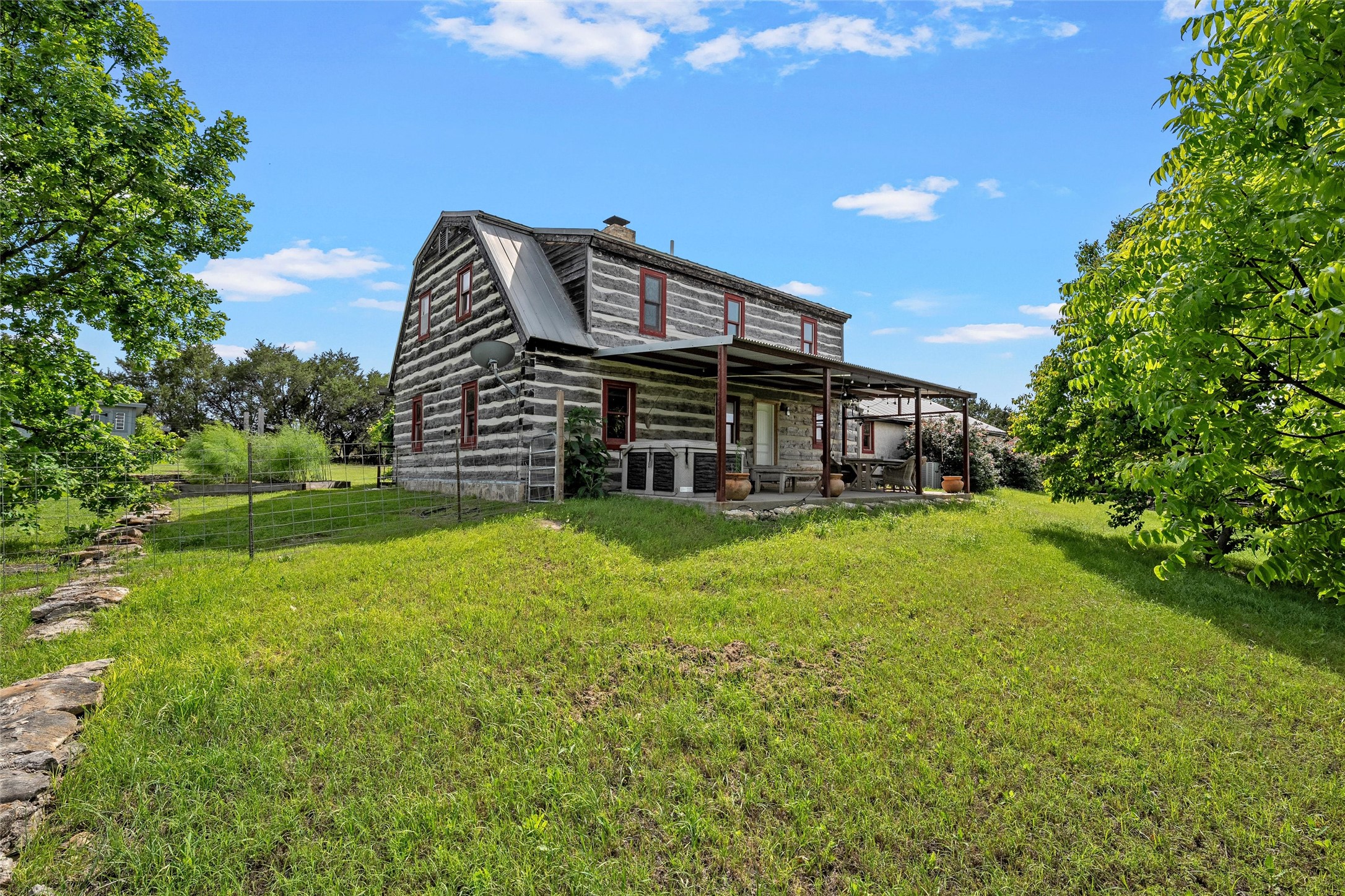 153 County Road 2139 Iredell TX 76649