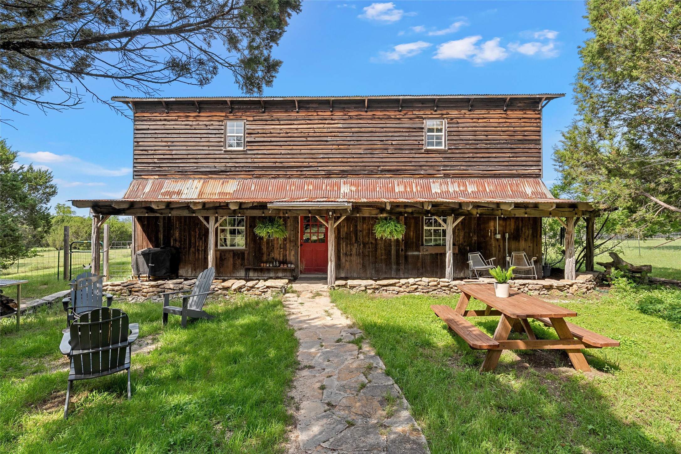 153 County Road 2139 Iredell TX 76649