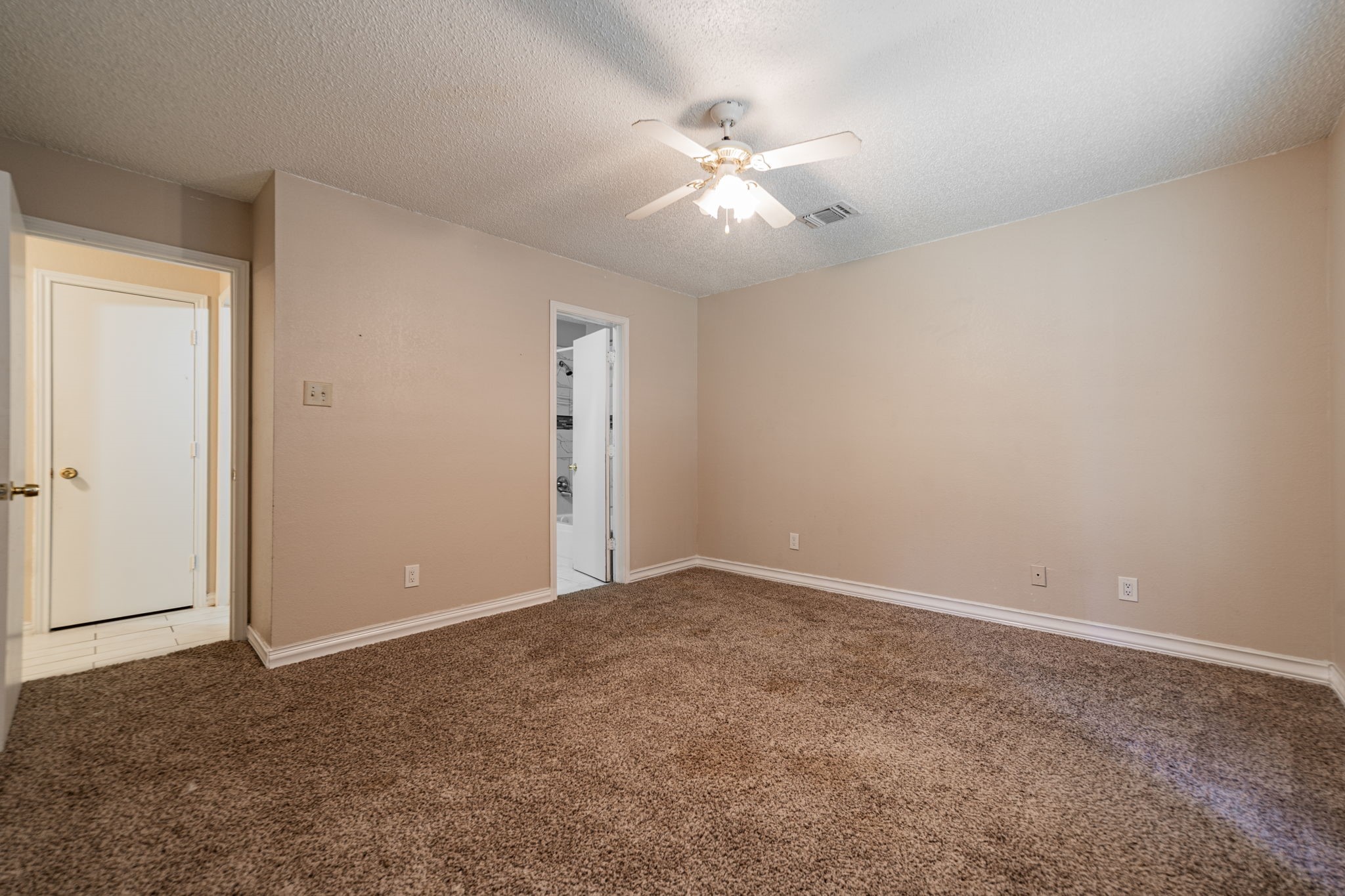 2671 Clayton Oaks Drive Dallas TX 75227