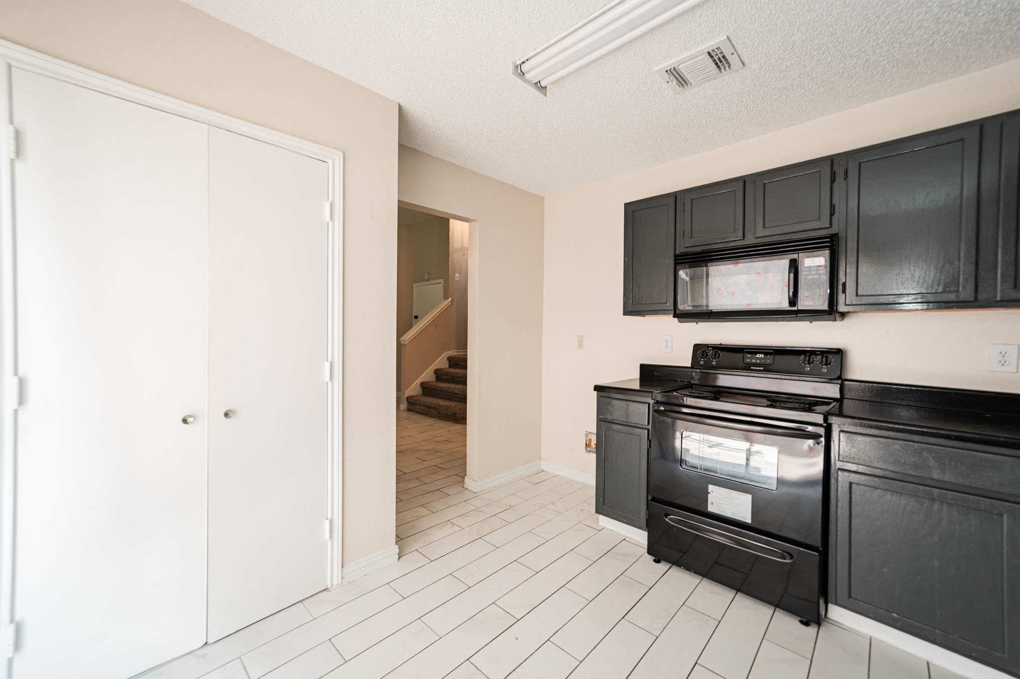 2671 Clayton Oaks Drive Dallas TX 75227