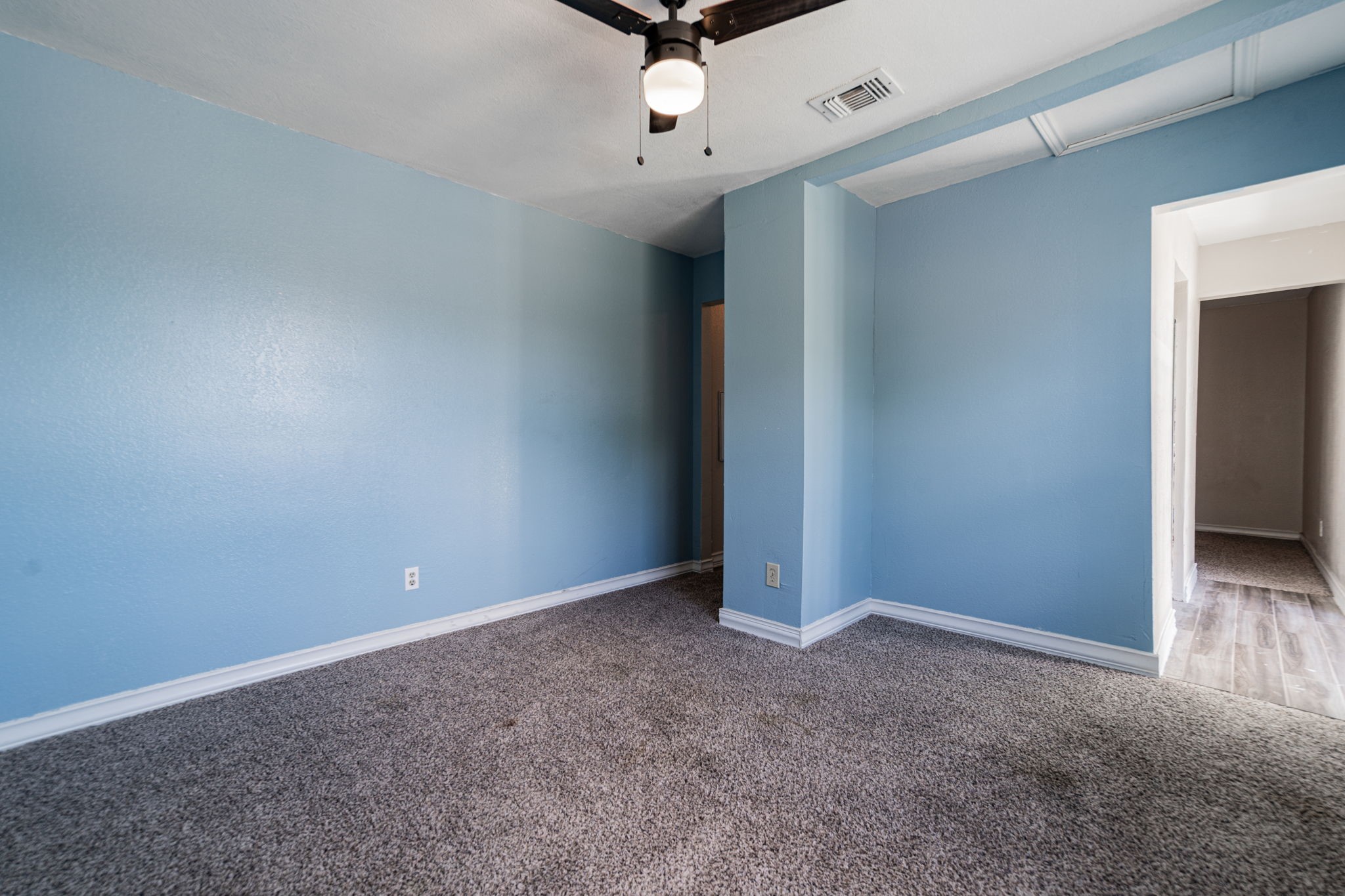 2671 Clayton Oaks Drive Dallas TX 75227