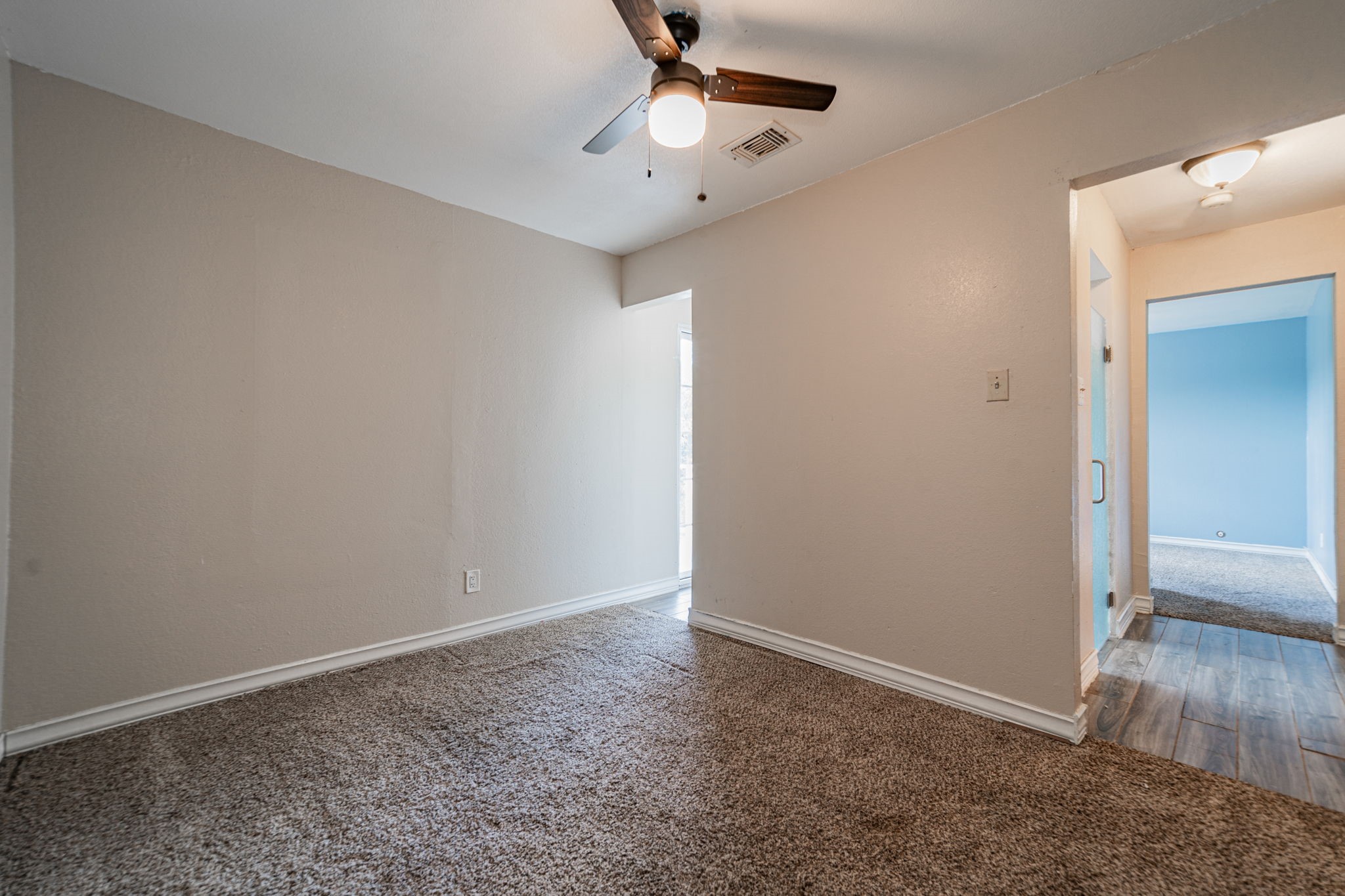 2671 Clayton Oaks Drive Dallas TX 75227
