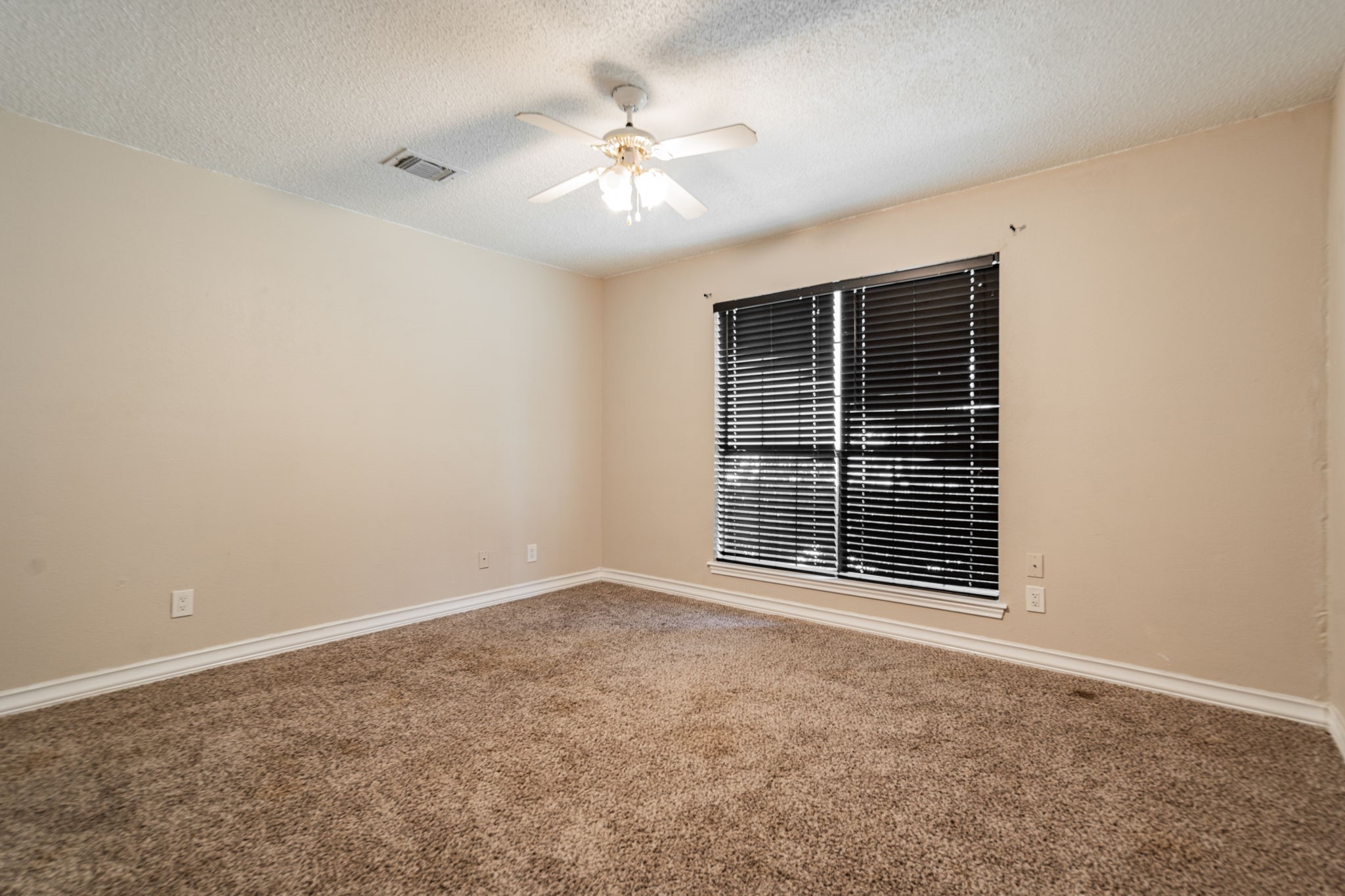 2671 Clayton Oaks Drive Dallas TX 75227