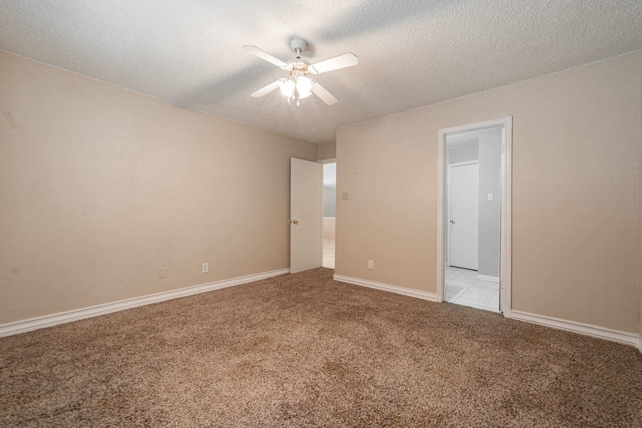 2671 Clayton Oaks Drive Dallas TX 75227