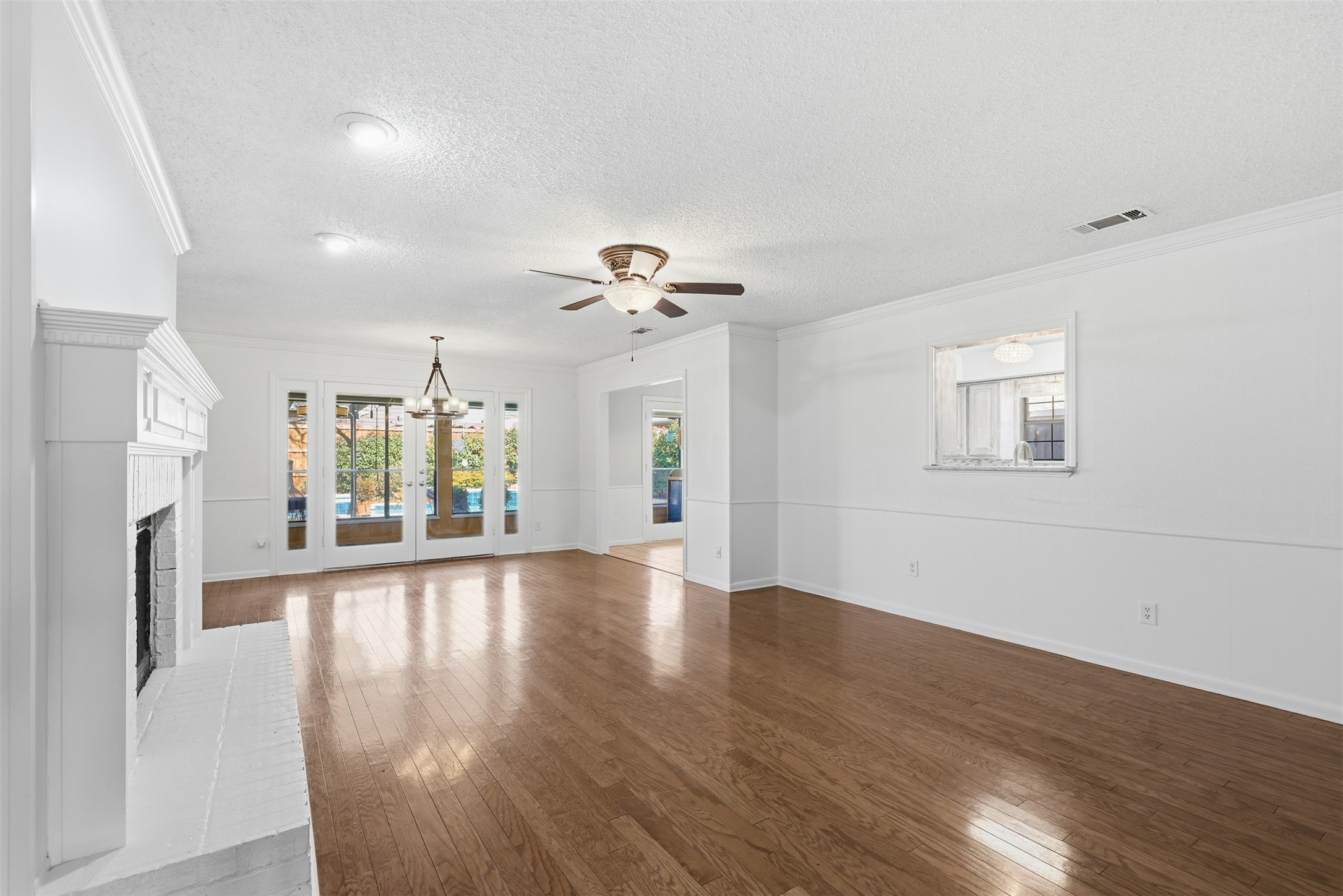 1905 Wimbledon Drive Arlington TX 76017