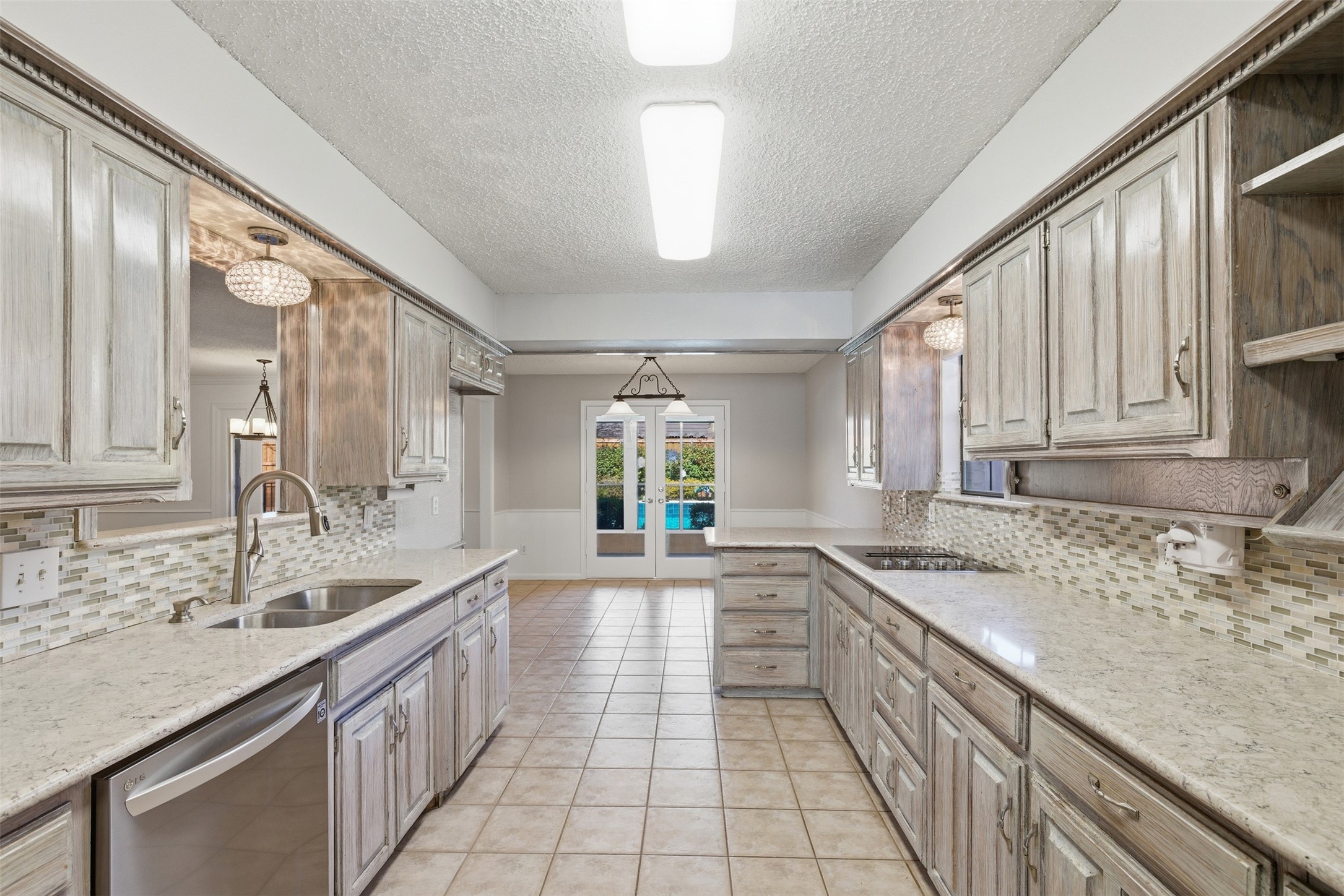 1905 Wimbledon Drive Arlington TX 76017