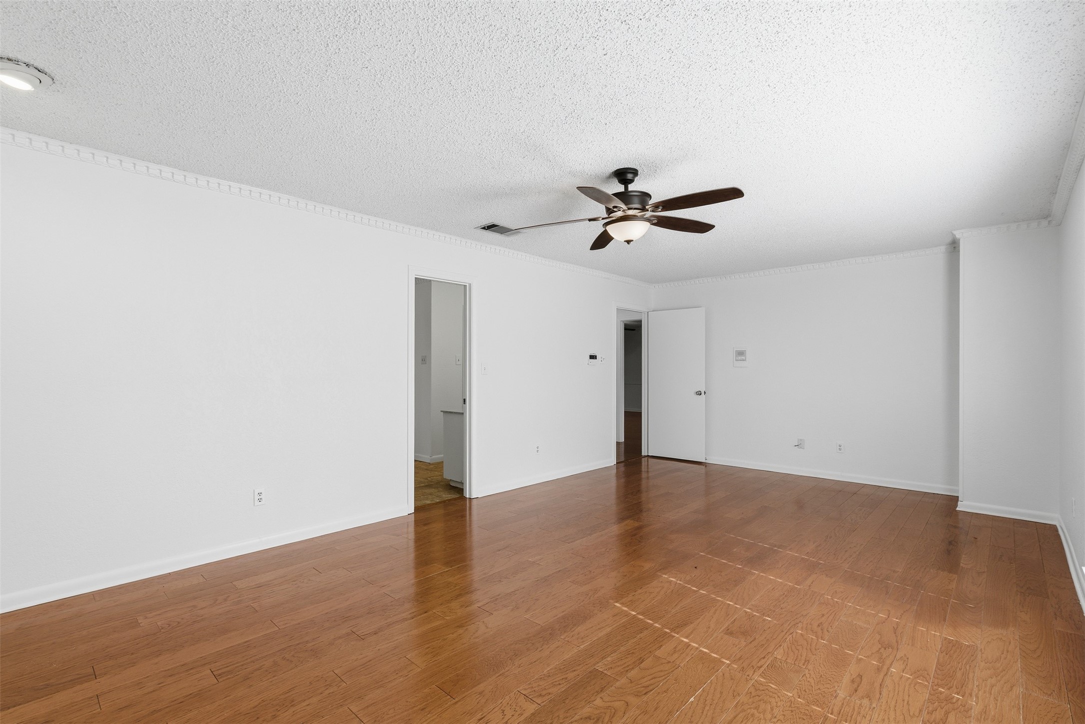 1905 Wimbledon Drive Arlington TX 76017