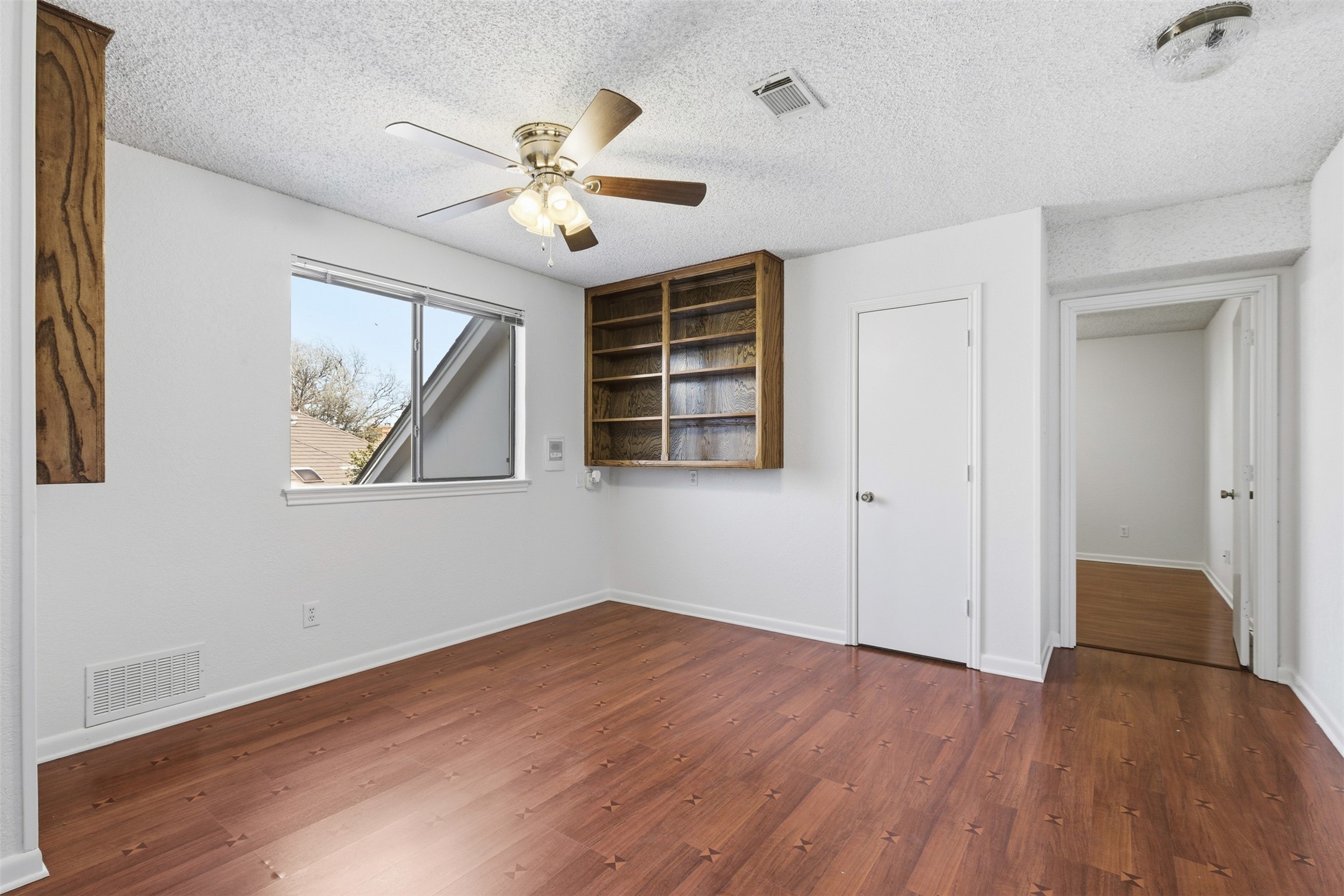 1905 Wimbledon Drive Arlington TX 76017