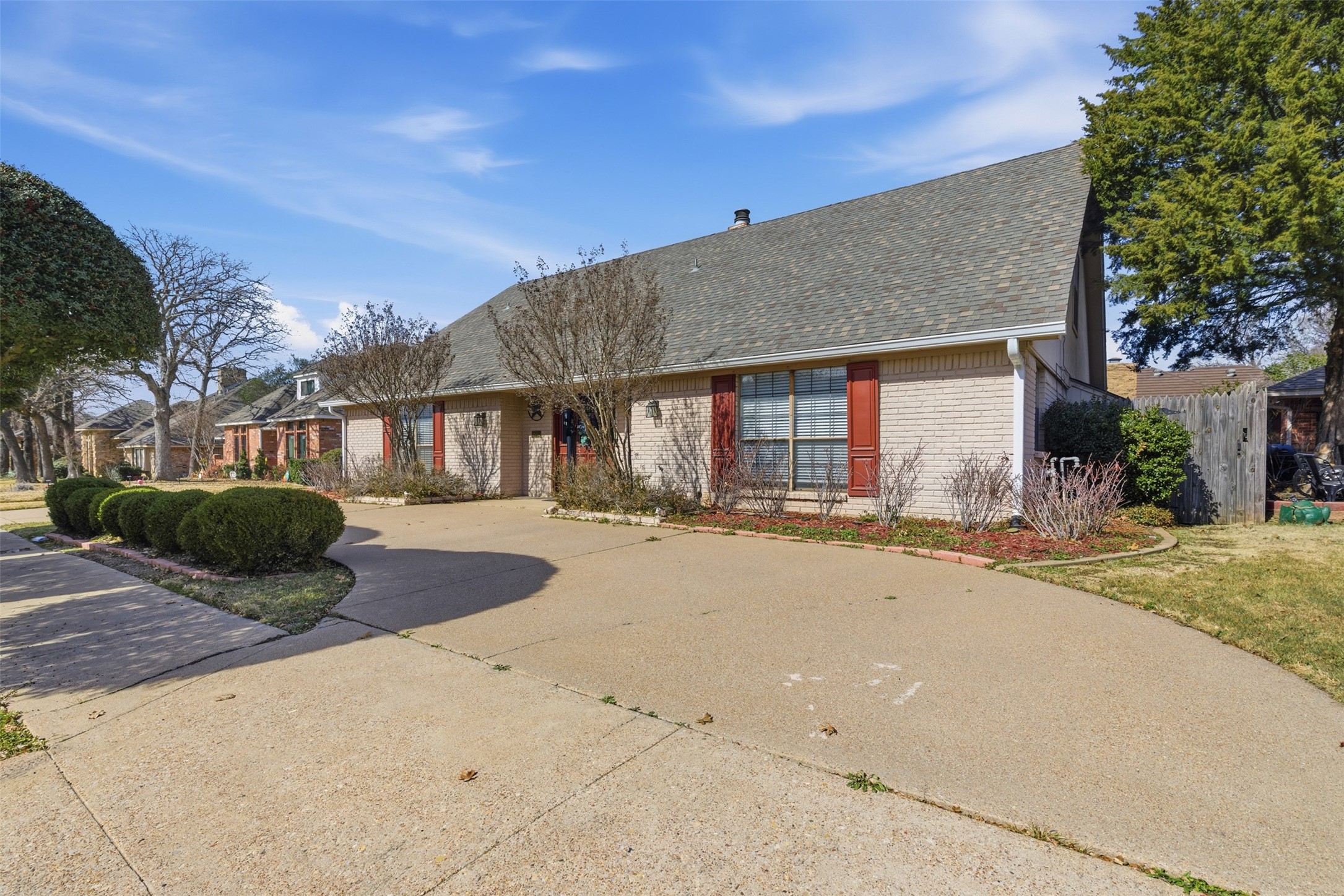 1905 Wimbledon Drive Arlington TX 76017