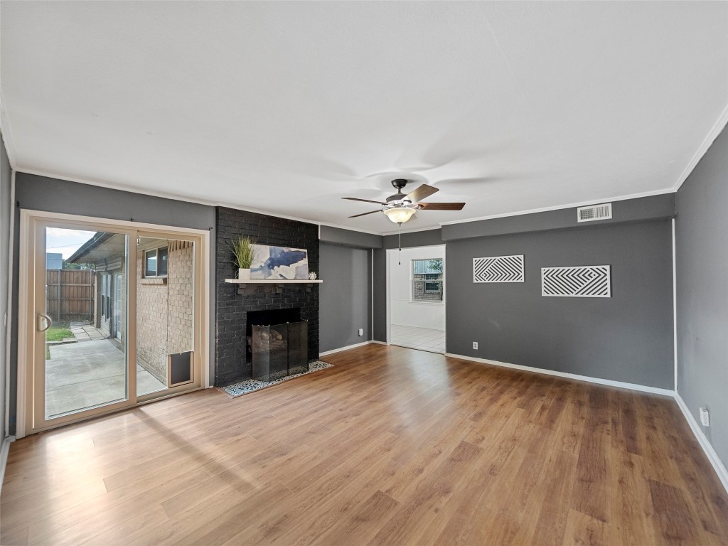 103 S Lois Lane Richardson TX 75081