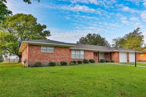 1927 Tulane Avenue Gainesville TX 76240