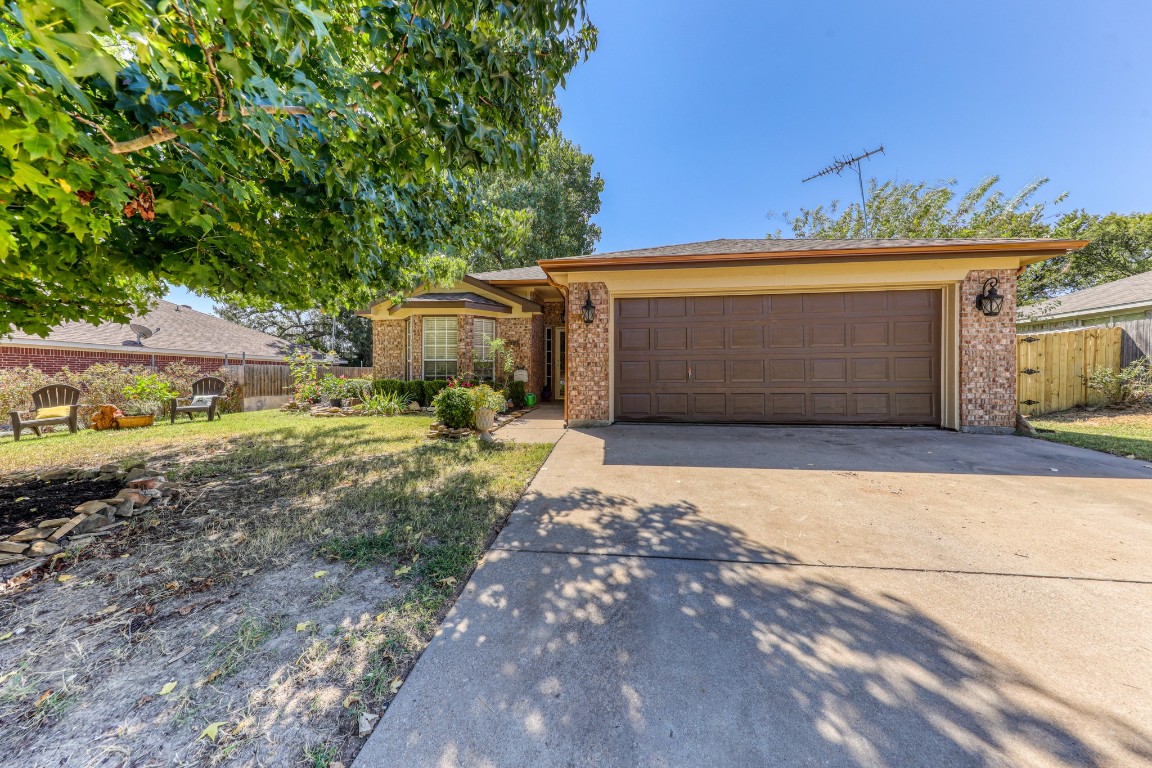 313 Sweetwater Drive Weatherford TX 76086