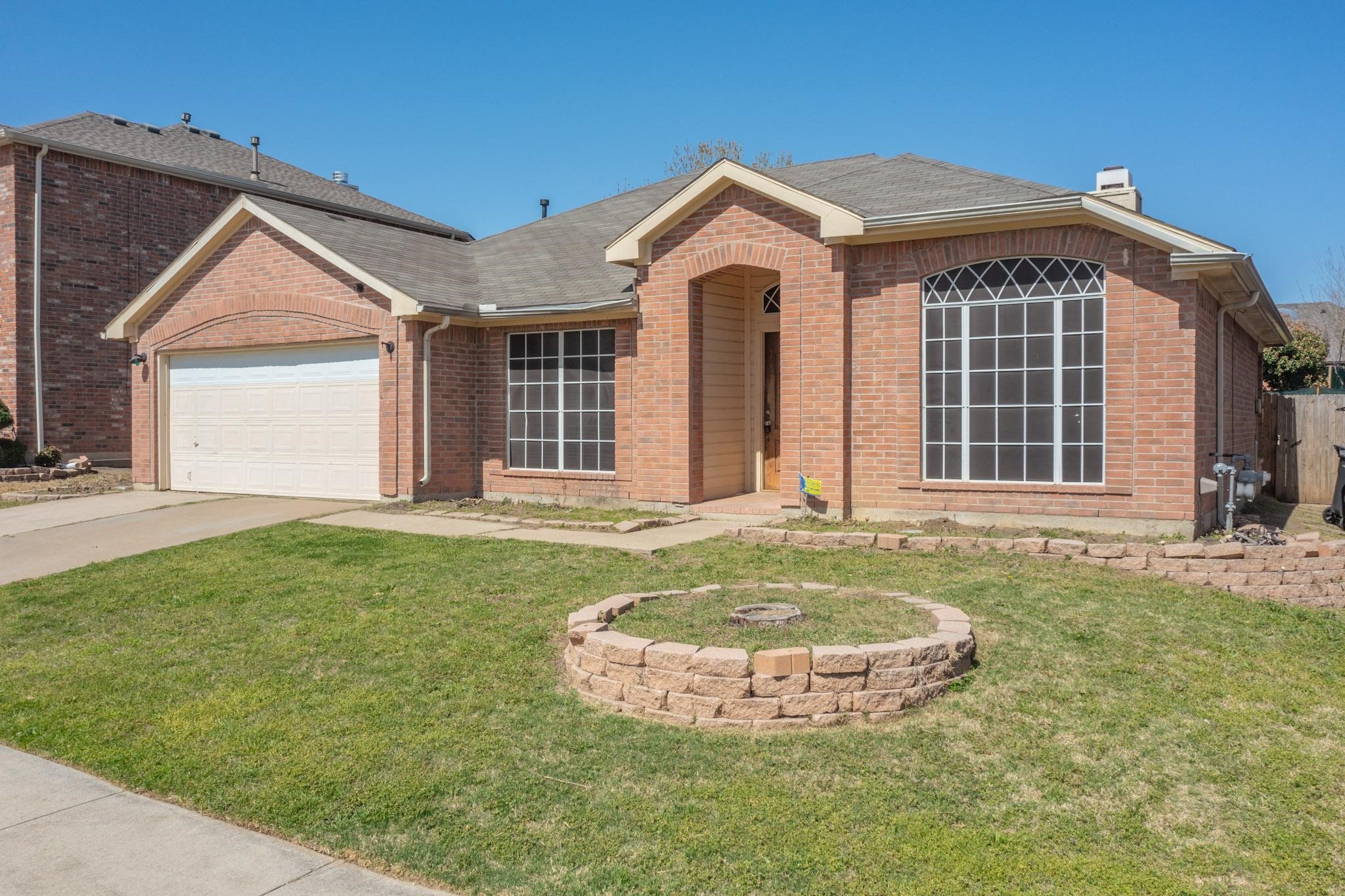 1023 Bonanza Drive Arlington TX 76001