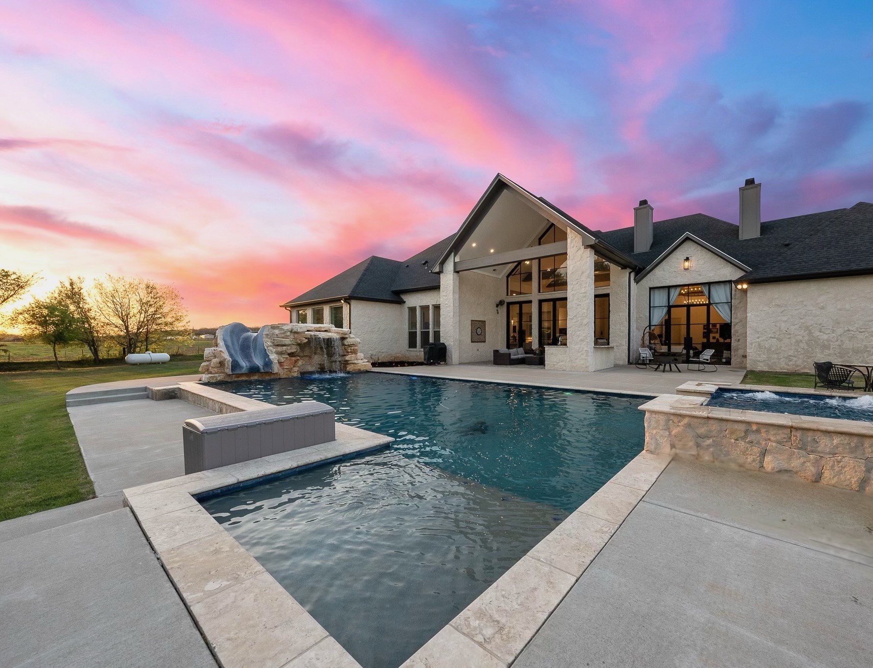 1351 River Road Waco TX 76705