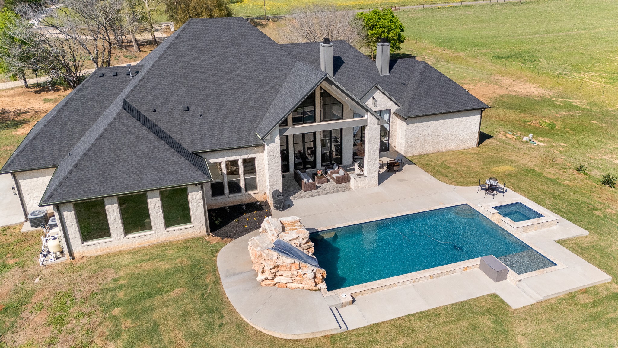 1351 River Road Waco TX 76705