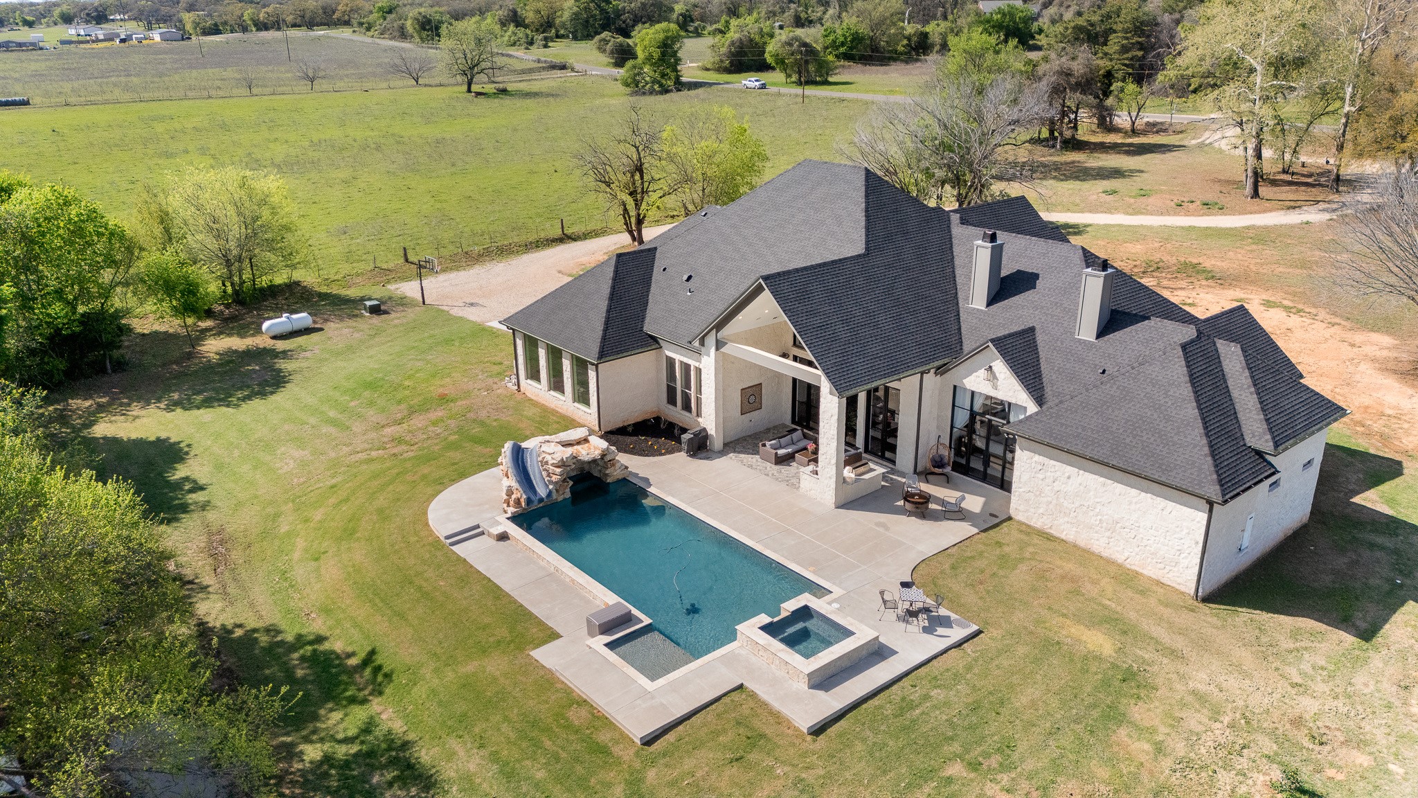1351 River Road Waco TX 76705